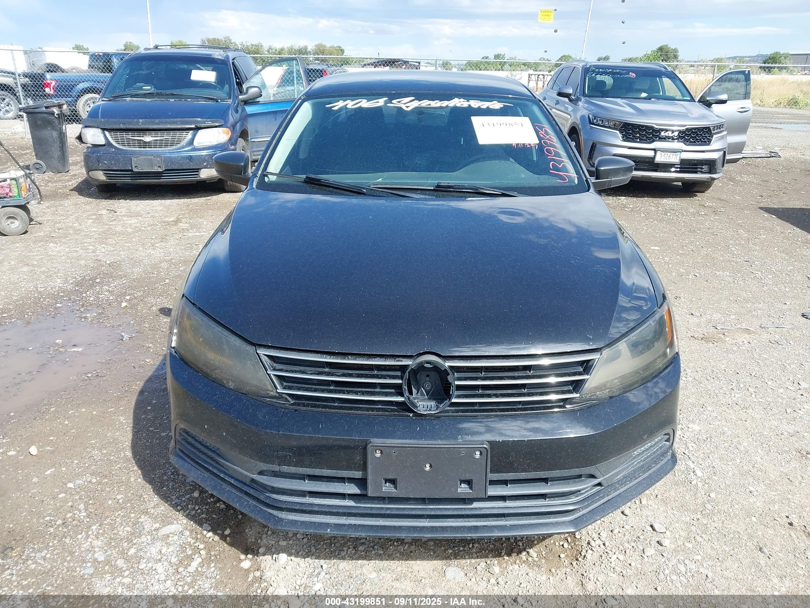 VOLKSWAGEN JETTA image 6
