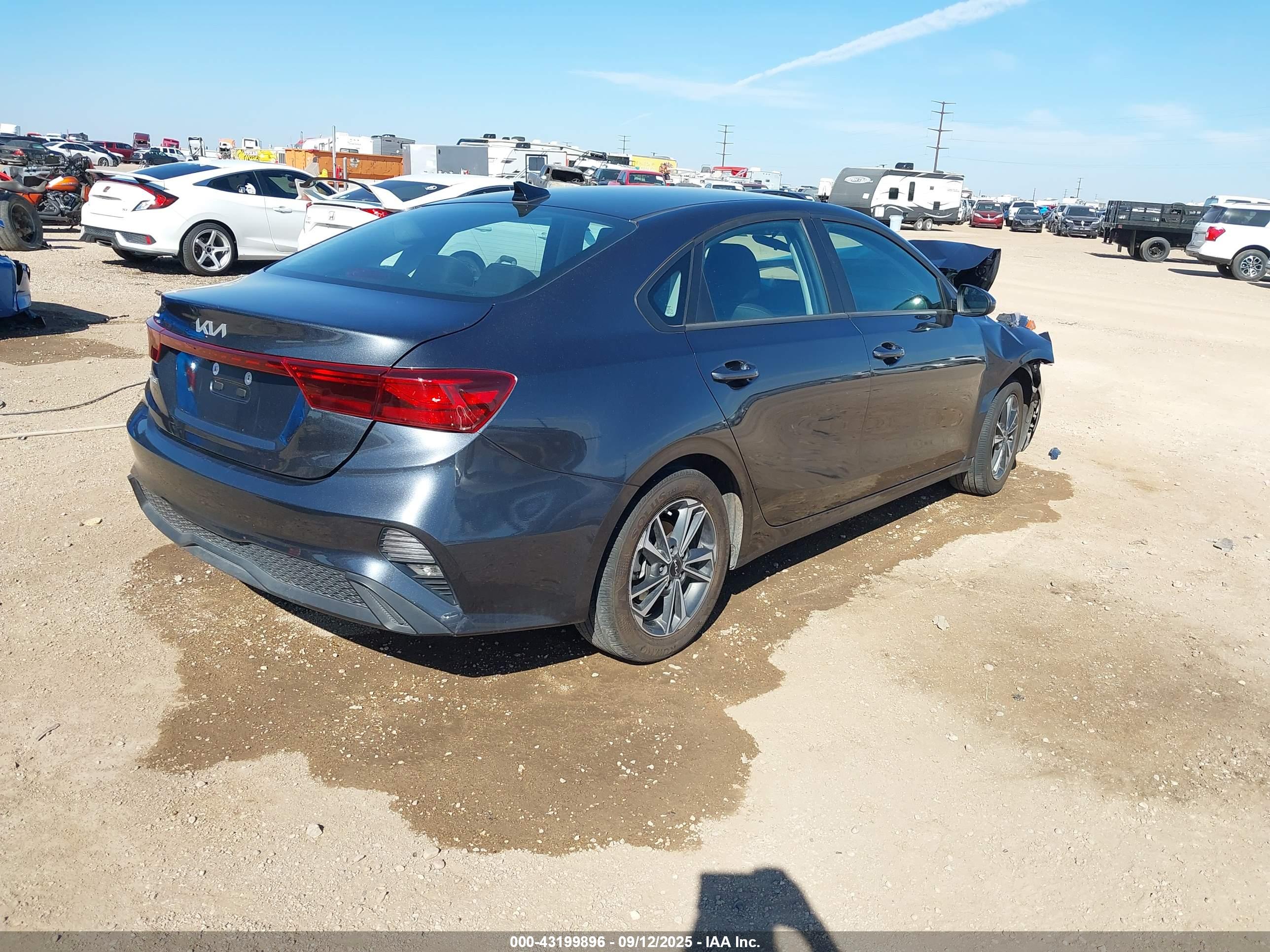 KIA FORTE image 4