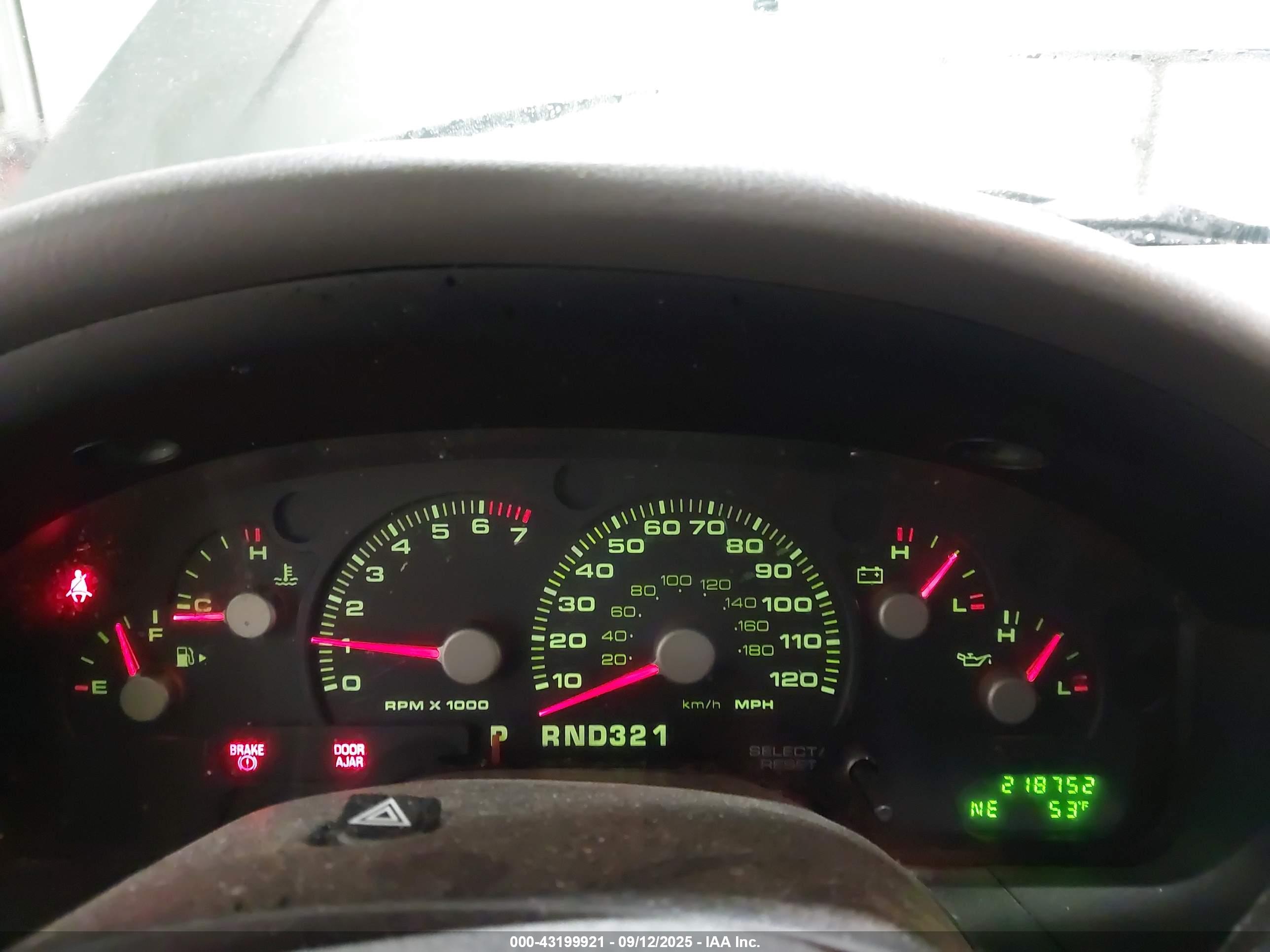 FORD EXPLORER image 7
