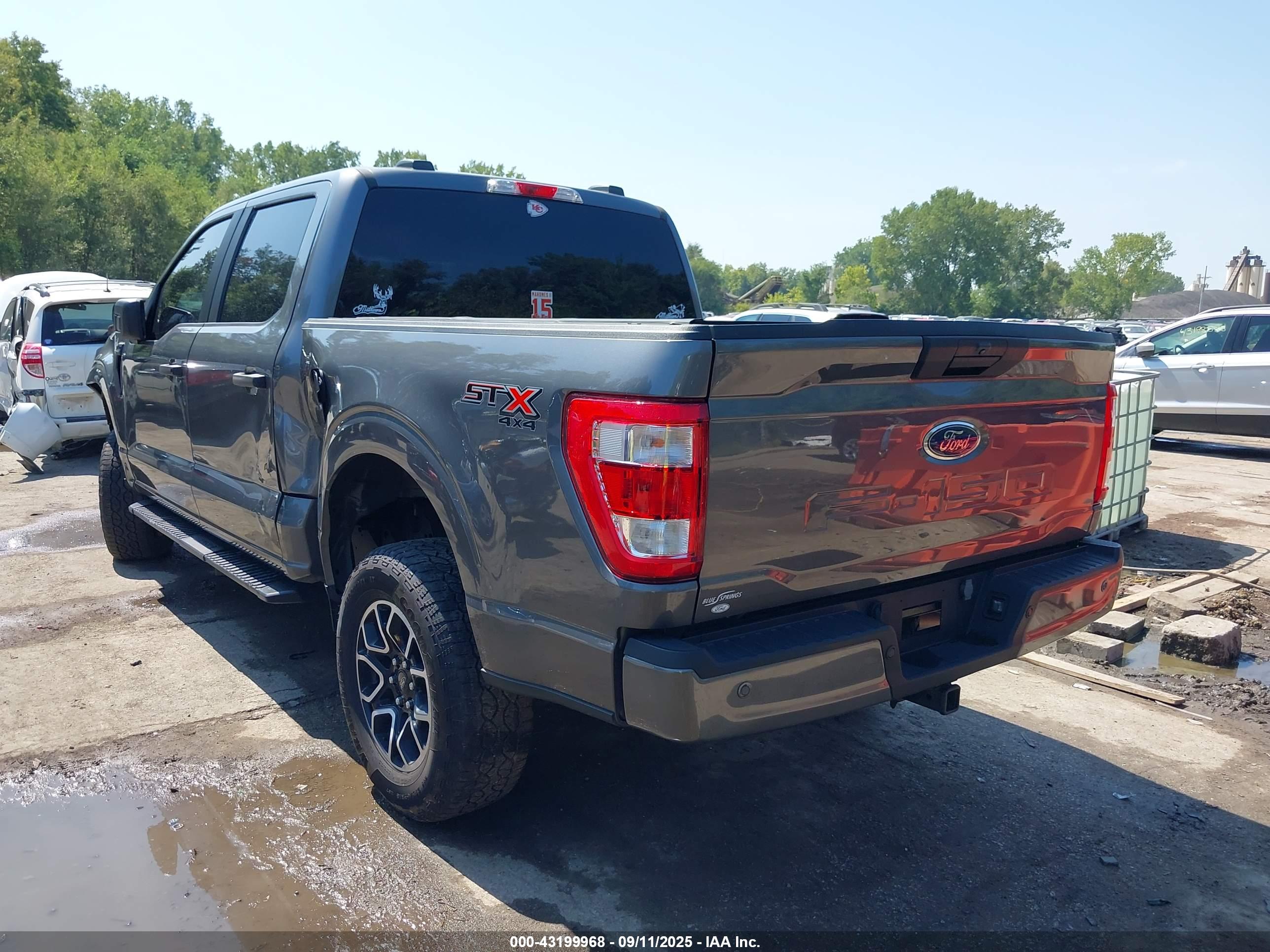 FORD F-150 image 3