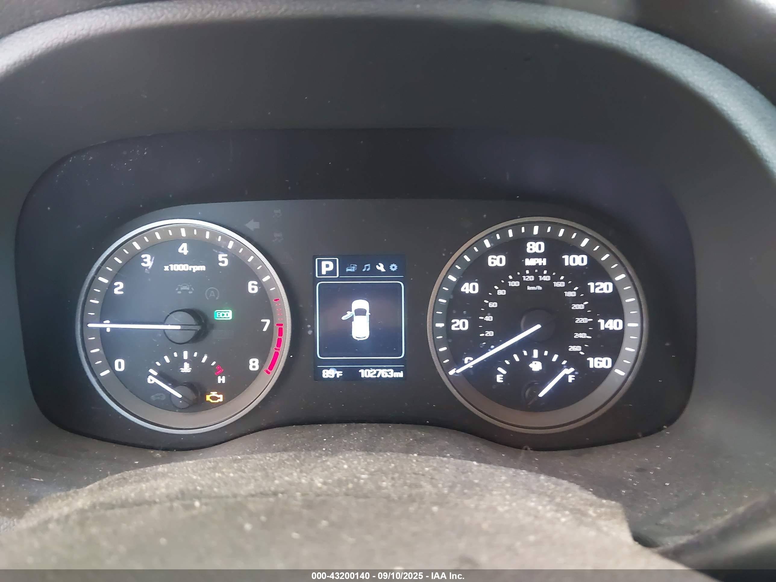 HYUNDAI TUCSON image 7