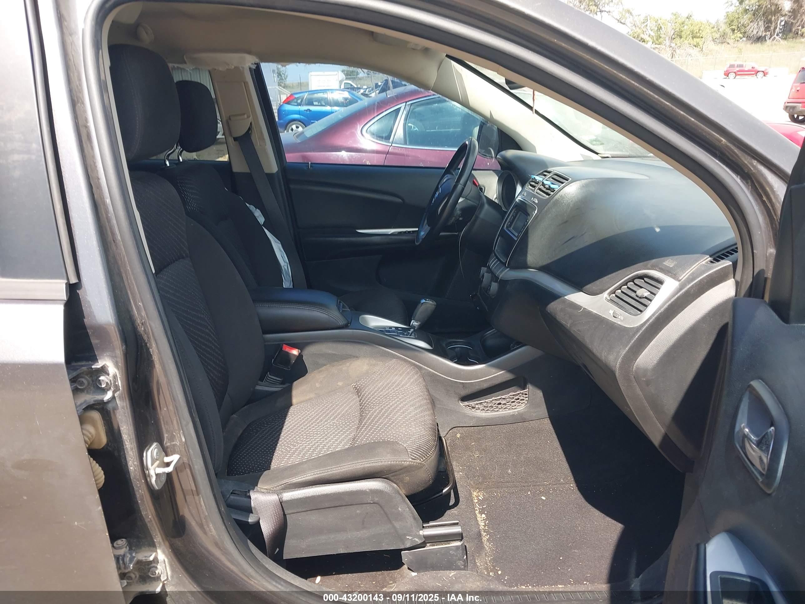 DODGE JOURNEY image 5