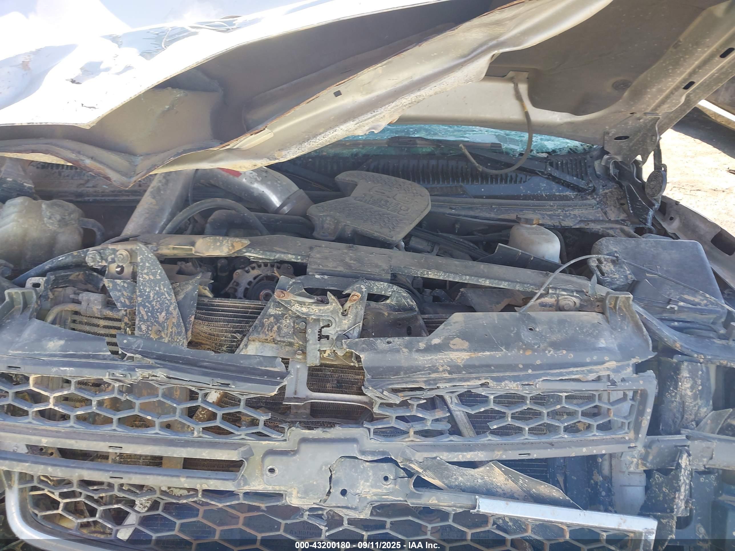 CHEVROLET SILVERADO image 10