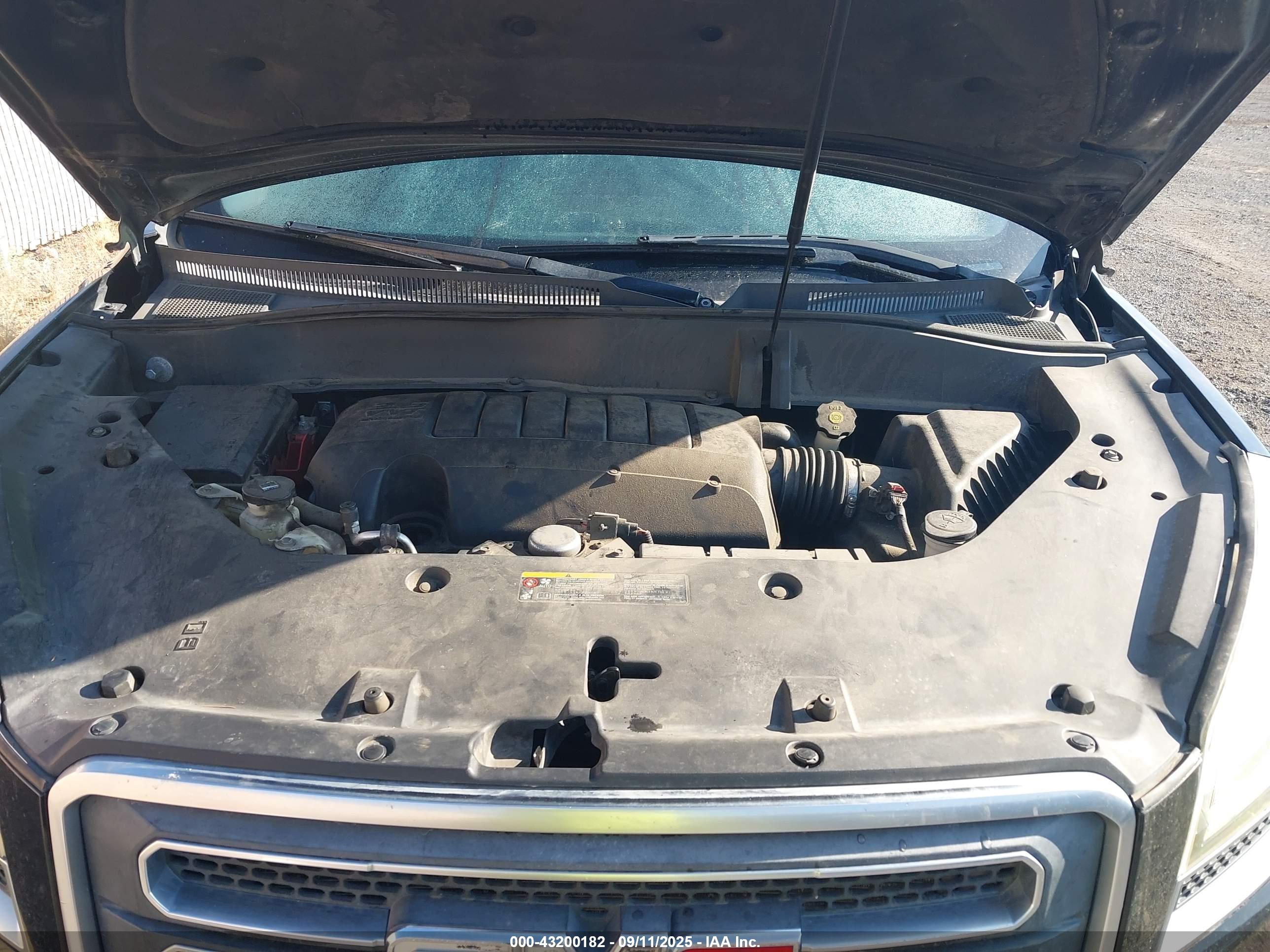 GMC ACADIA image 10