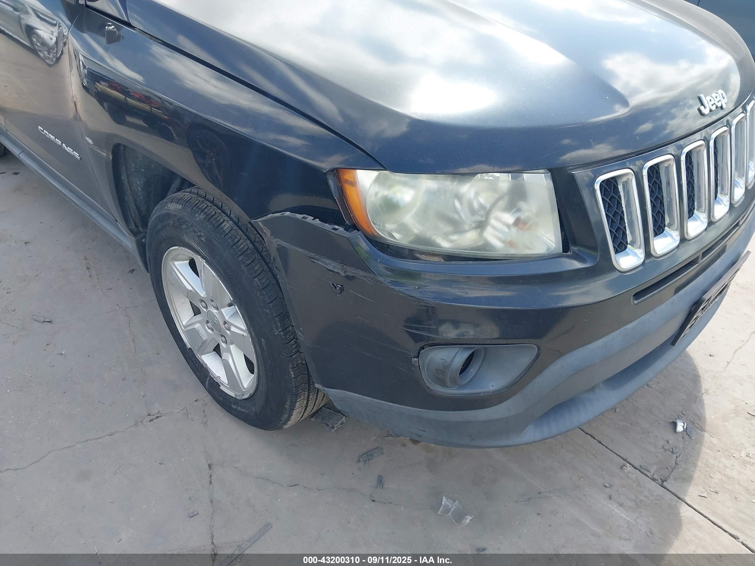 JEEP COMPASS image 6