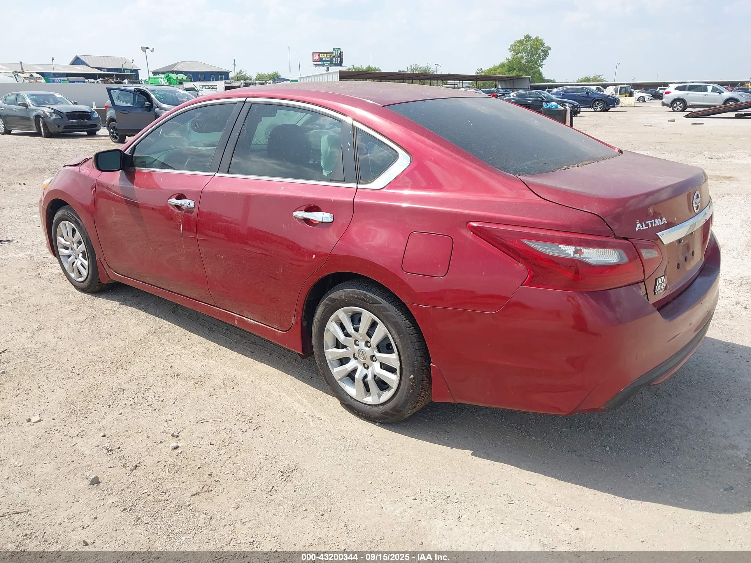 NISSAN ALTIMA image 3