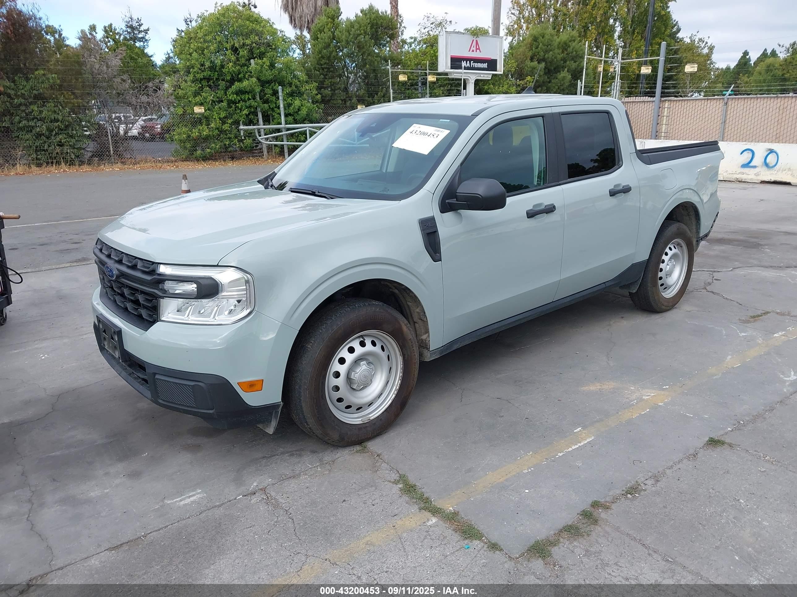 FORD MAVERICK image 2