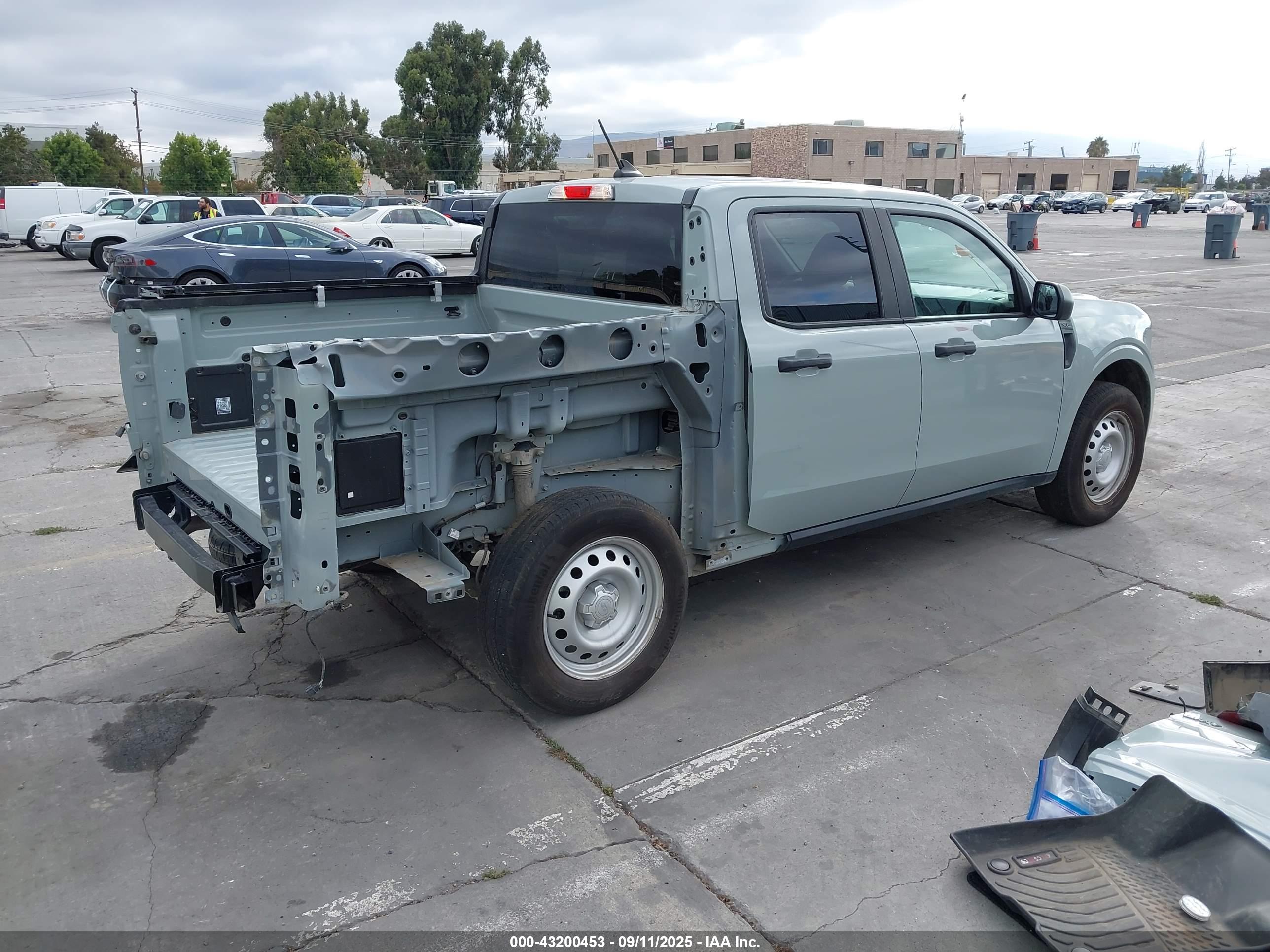 FORD MAVERICK image 4
