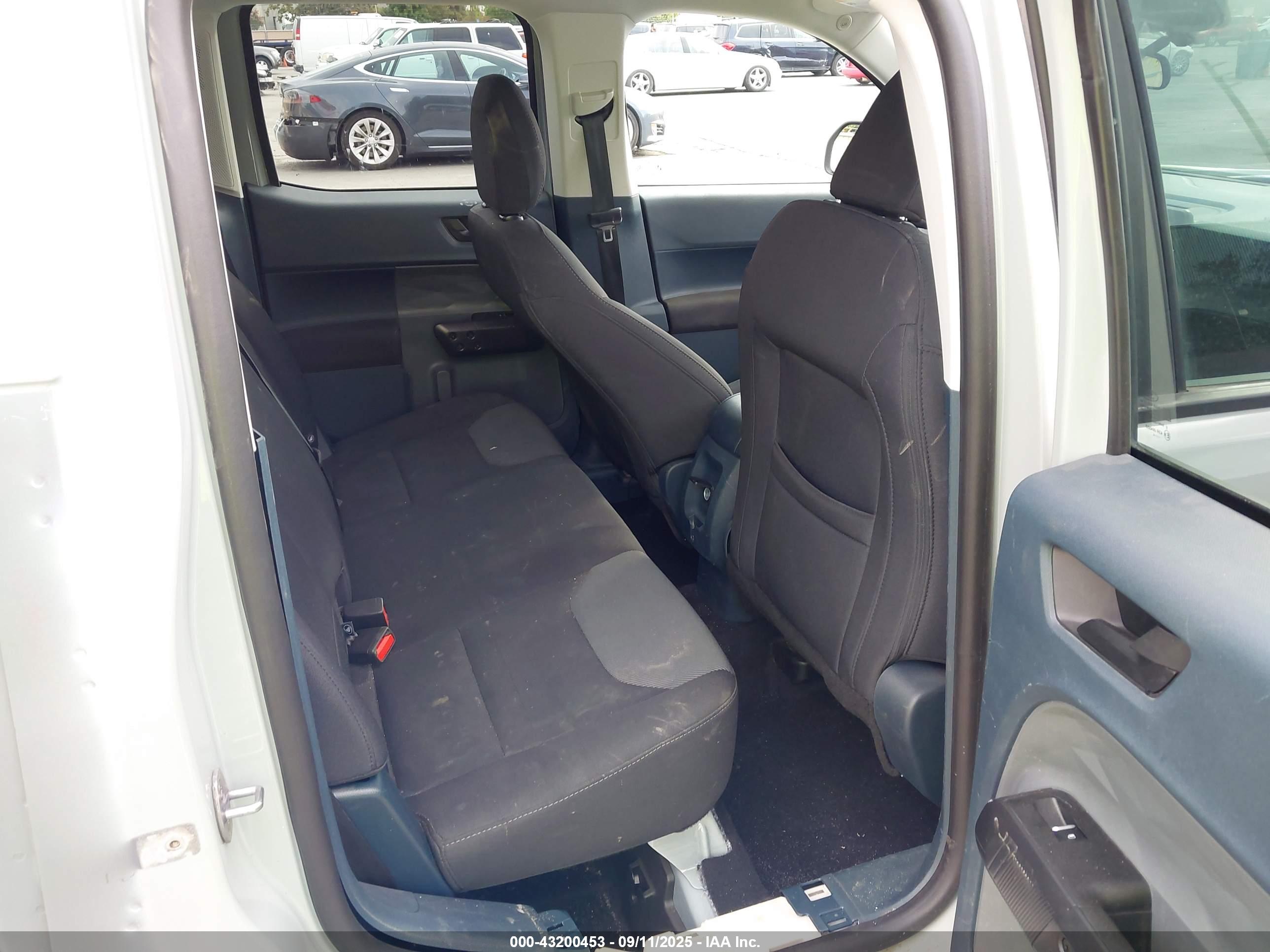 FORD MAVERICK image 8