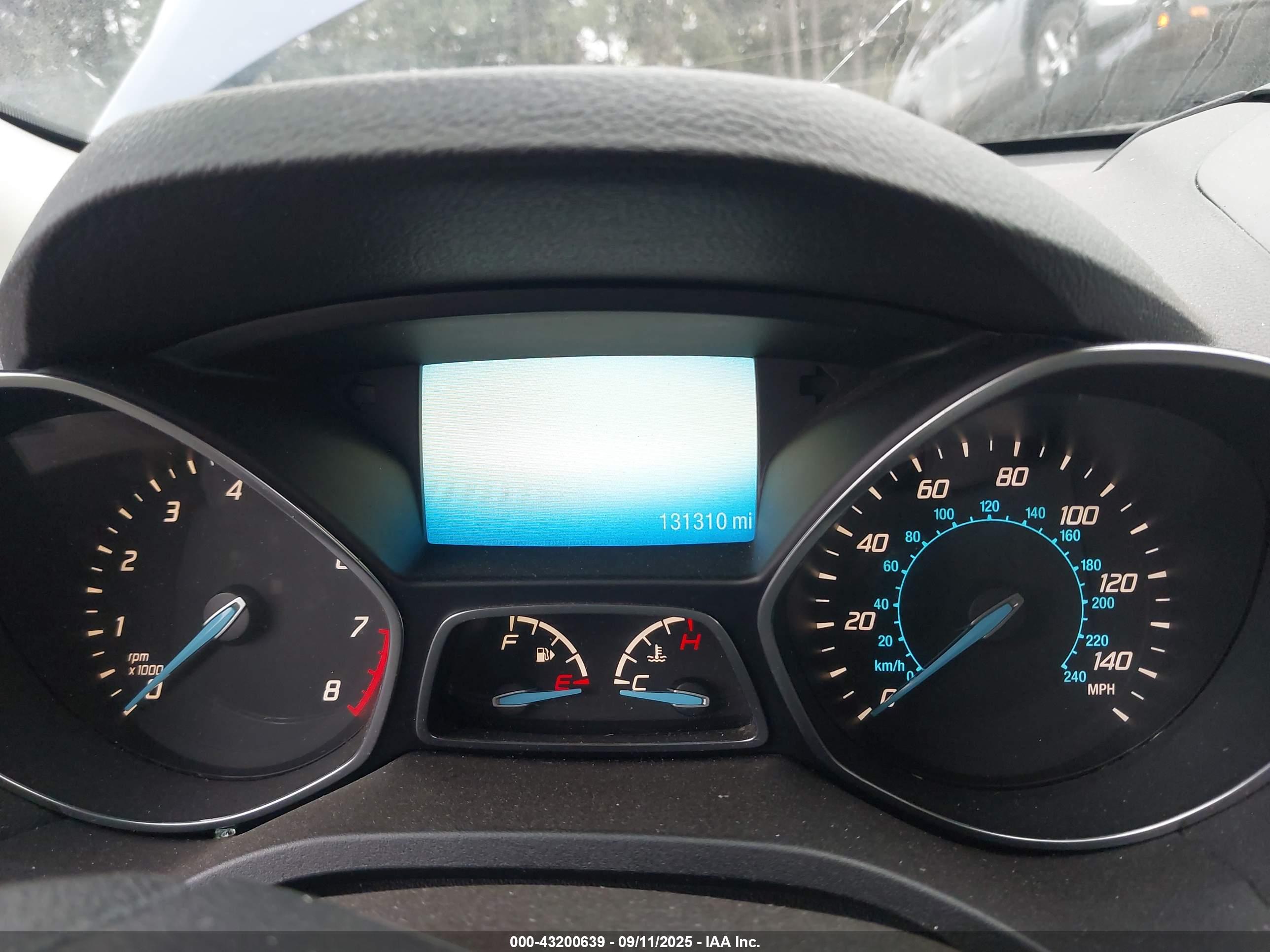FORD ESCAPE image 7