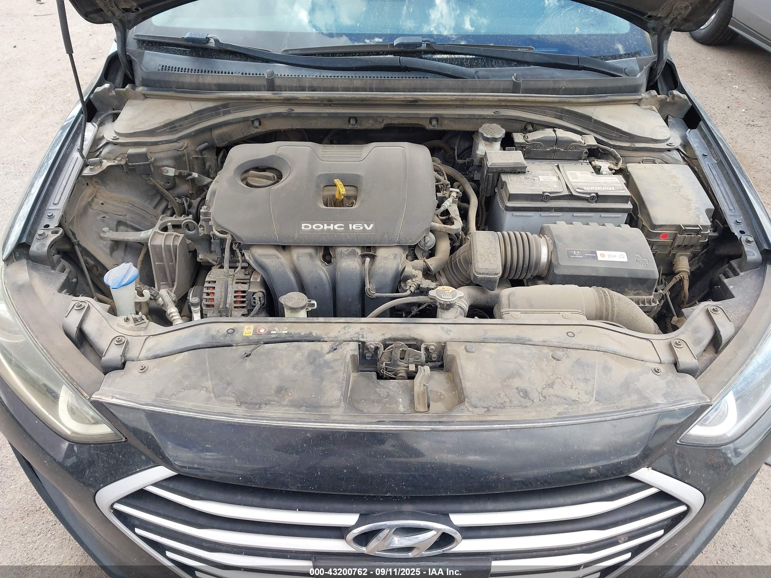 HYUNDAI ELANTRA image 10