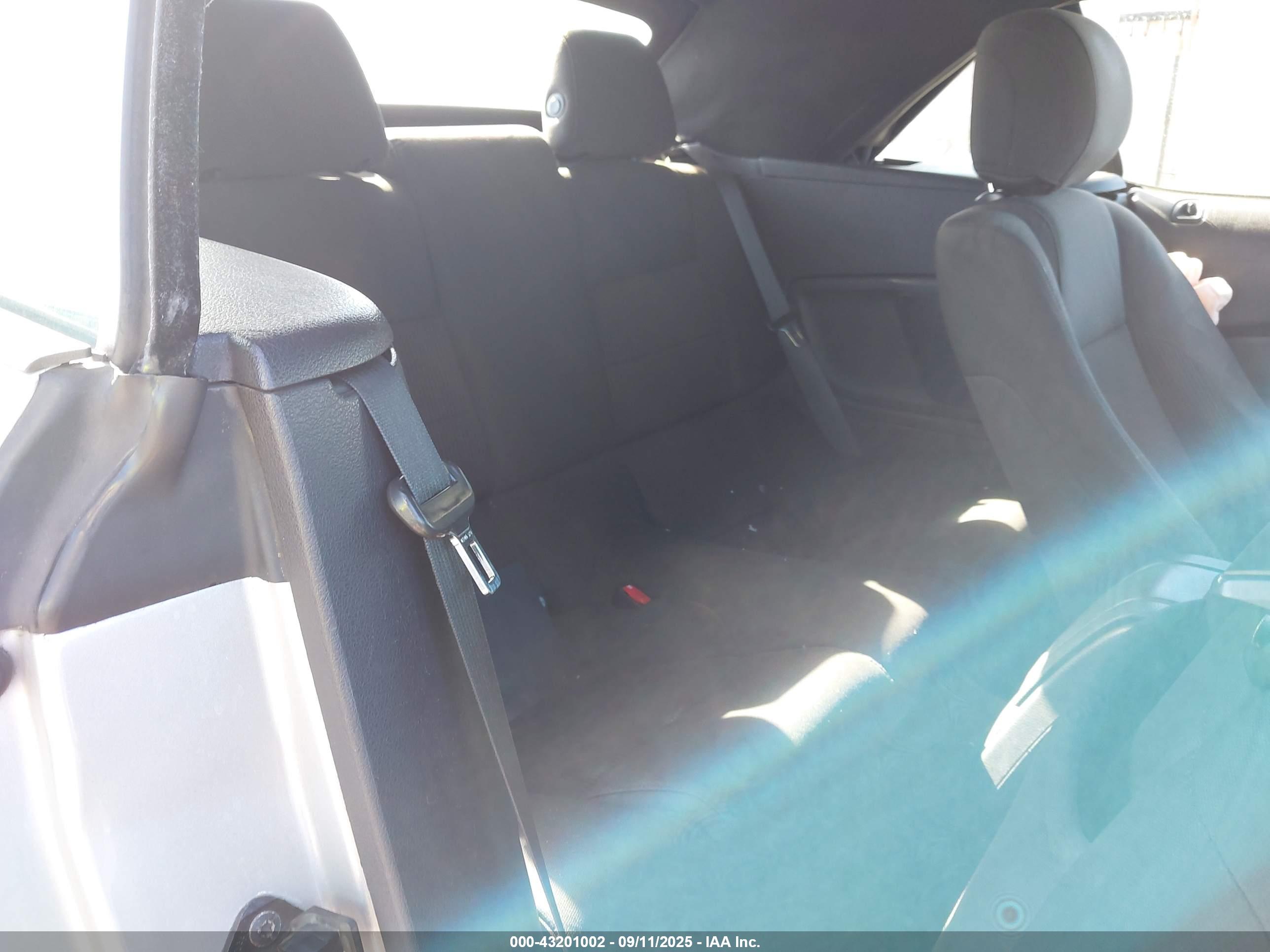 FORD MUSTANG image 8