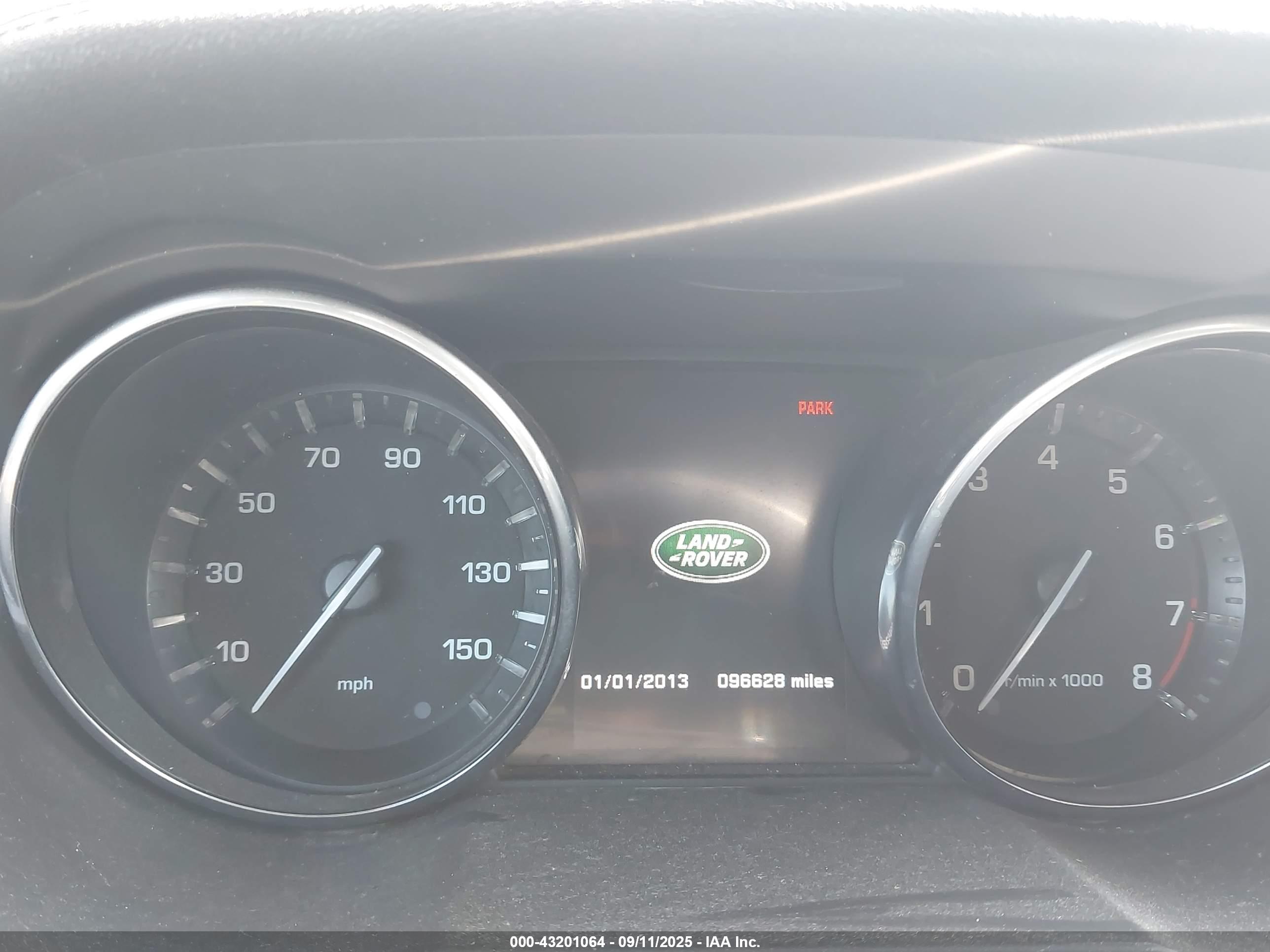 LAND ROVER image 7