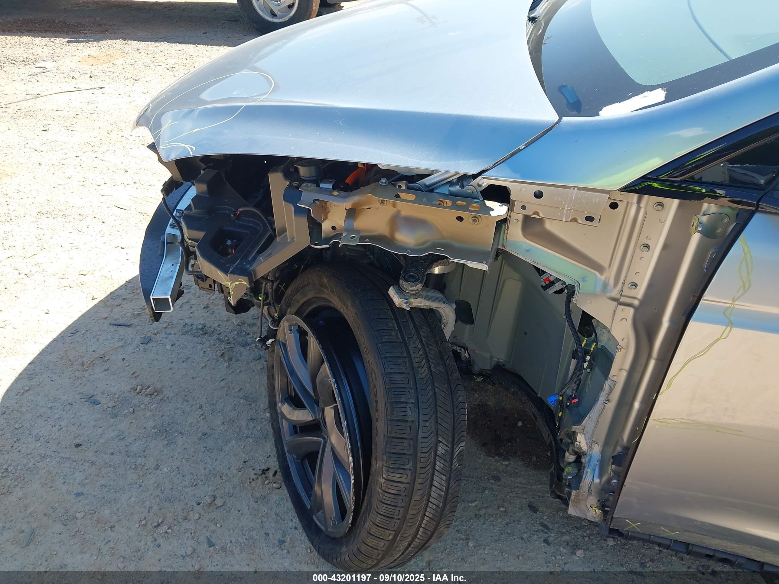 TESLA MODEL image 6