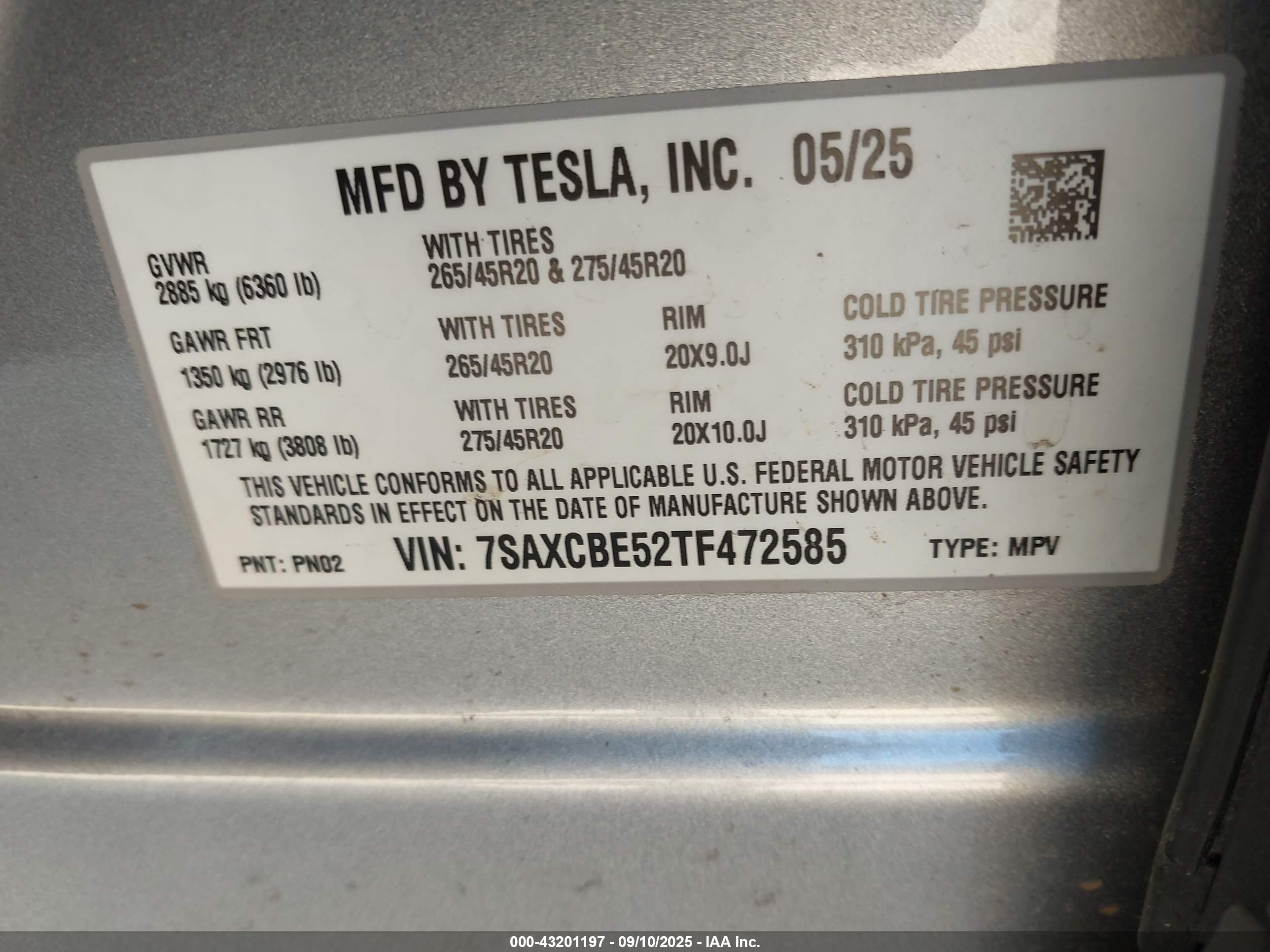 TESLA MODEL image 9