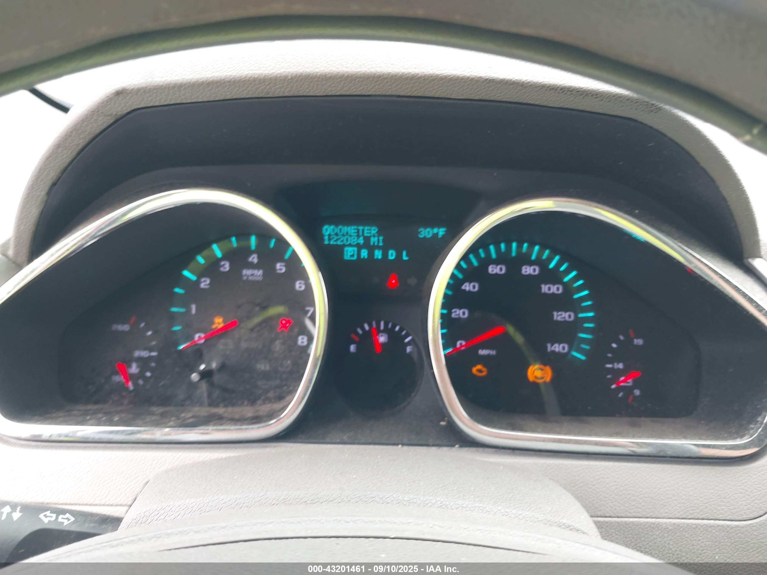 CHEVROLET TRAVERSE image 7