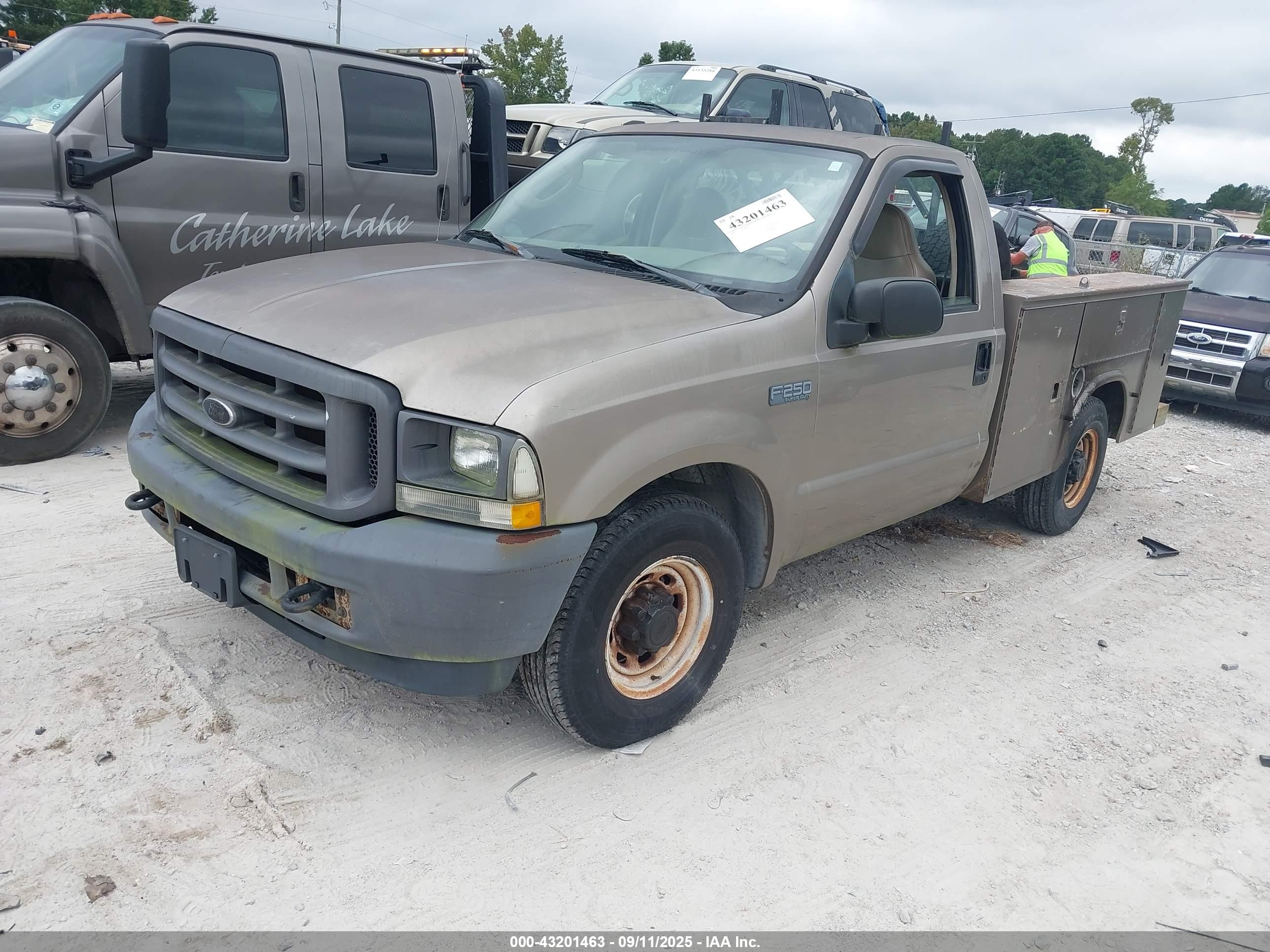 FORD F-250 image 2