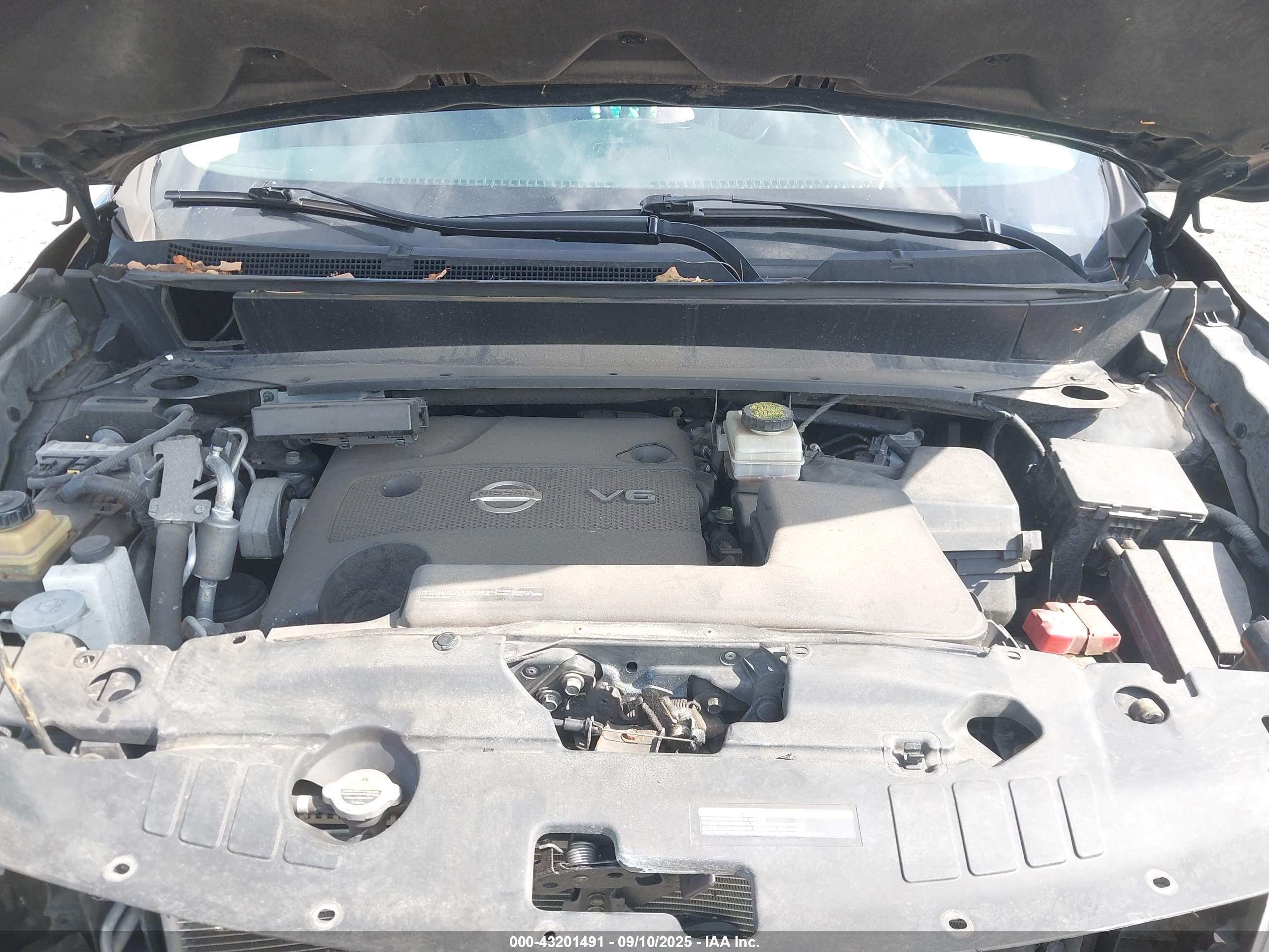 NISSAN PATHFINDER image 10