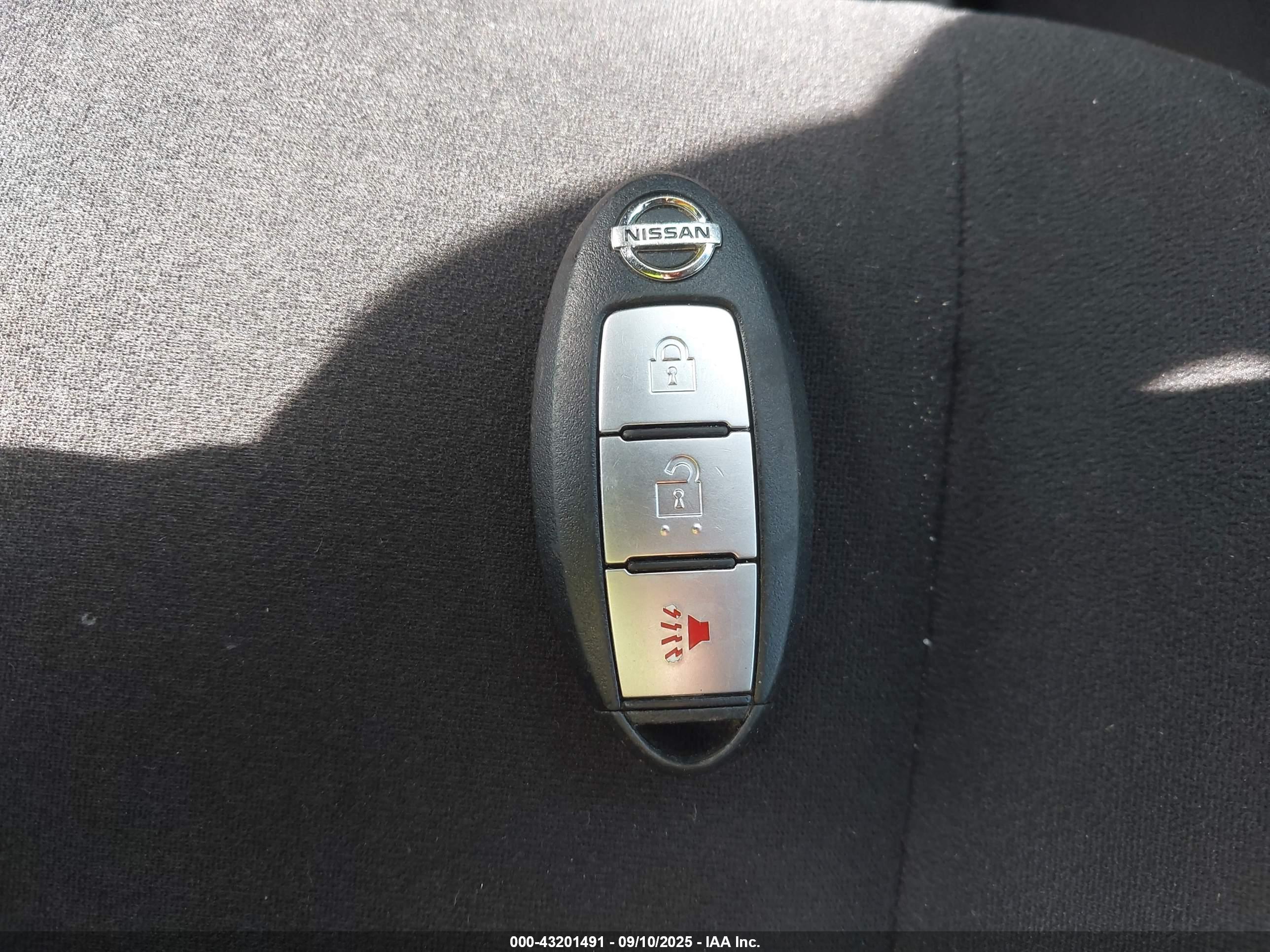 NISSAN PATHFINDER image 11