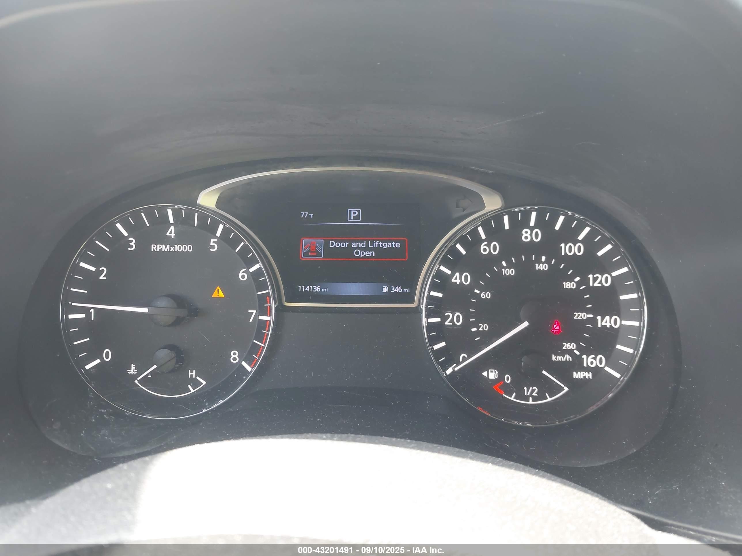 NISSAN PATHFINDER image 7
