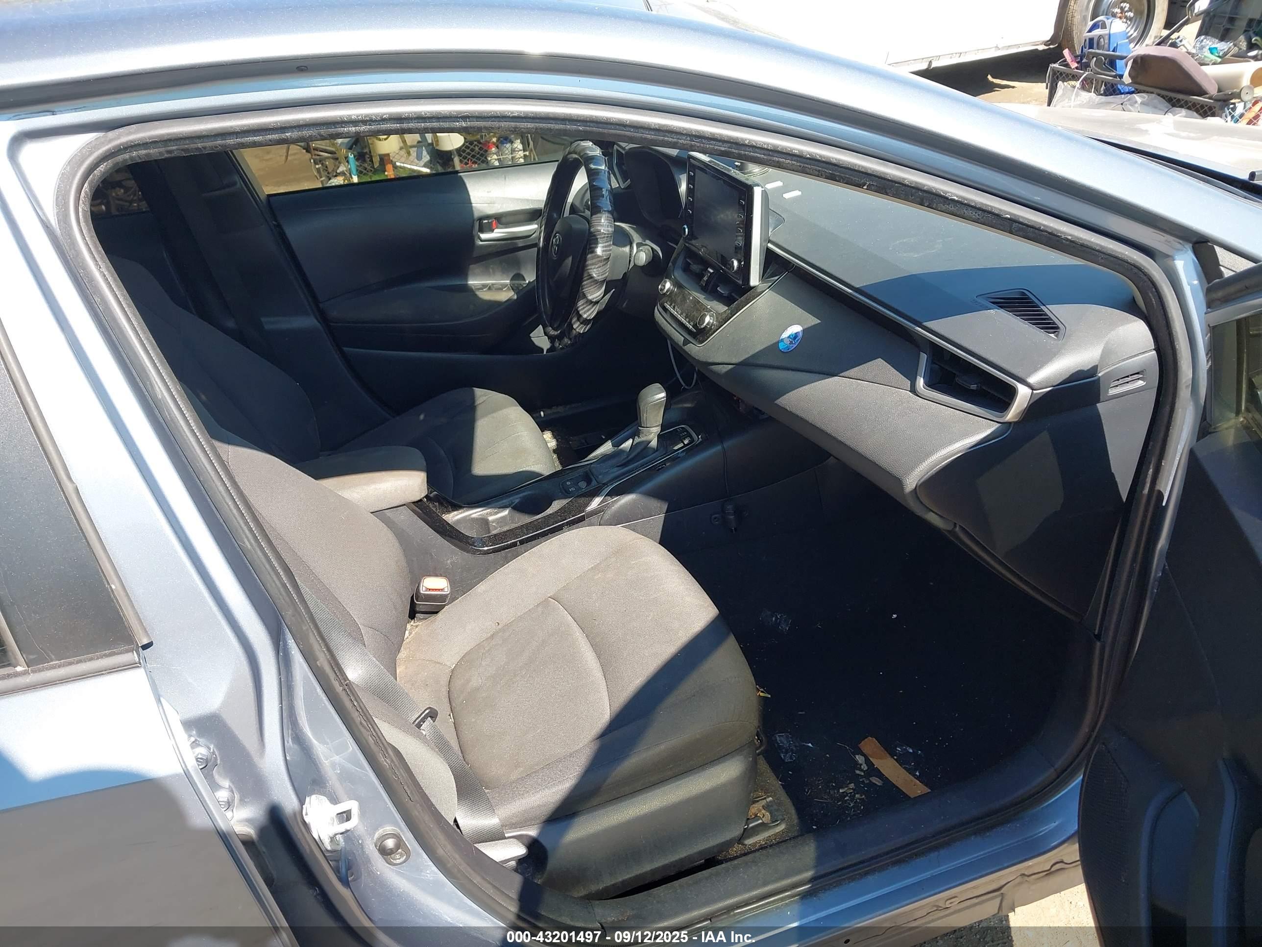 TOYOTA COROLLA image 5