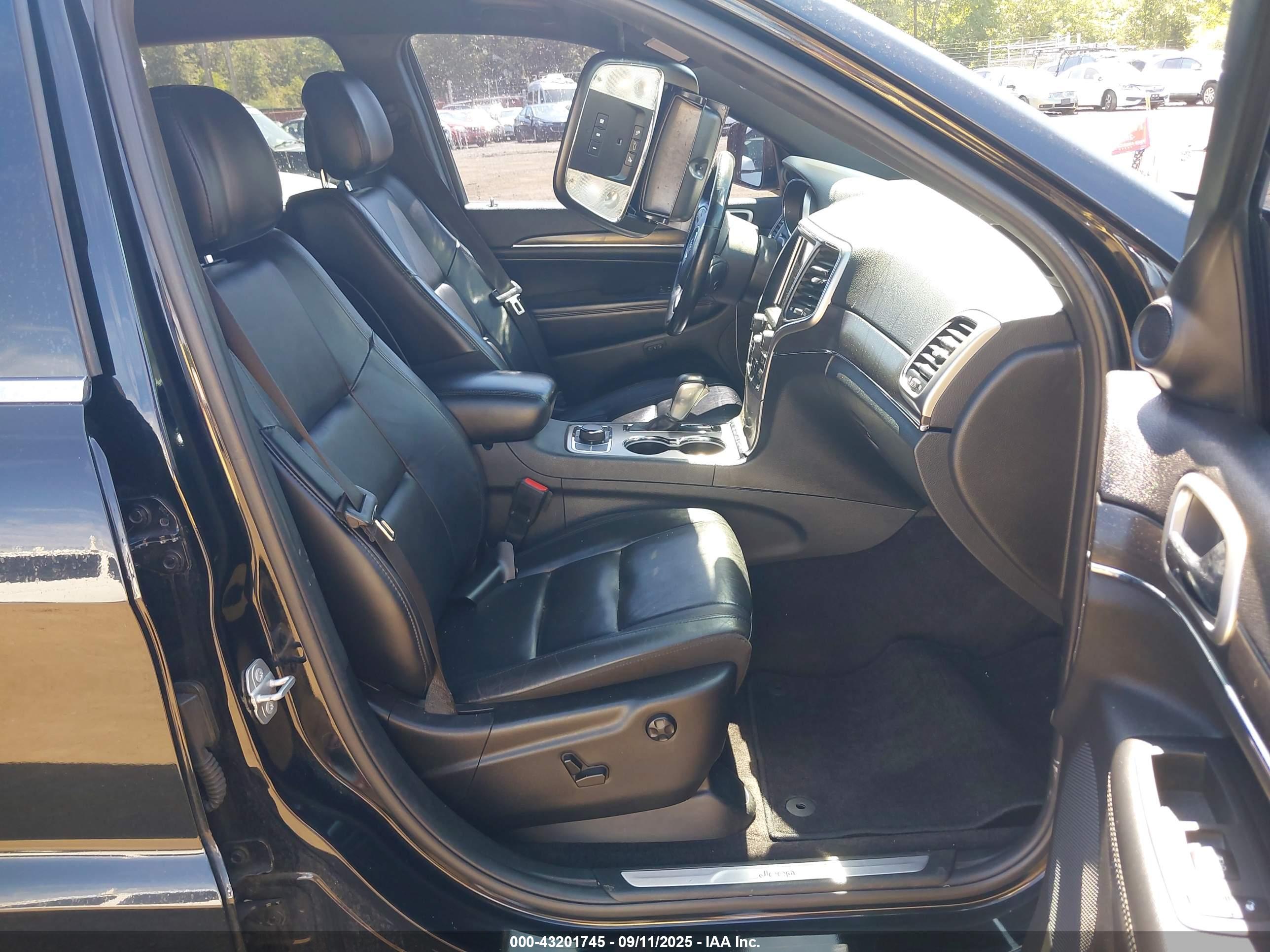 JEEP GRAND image 5