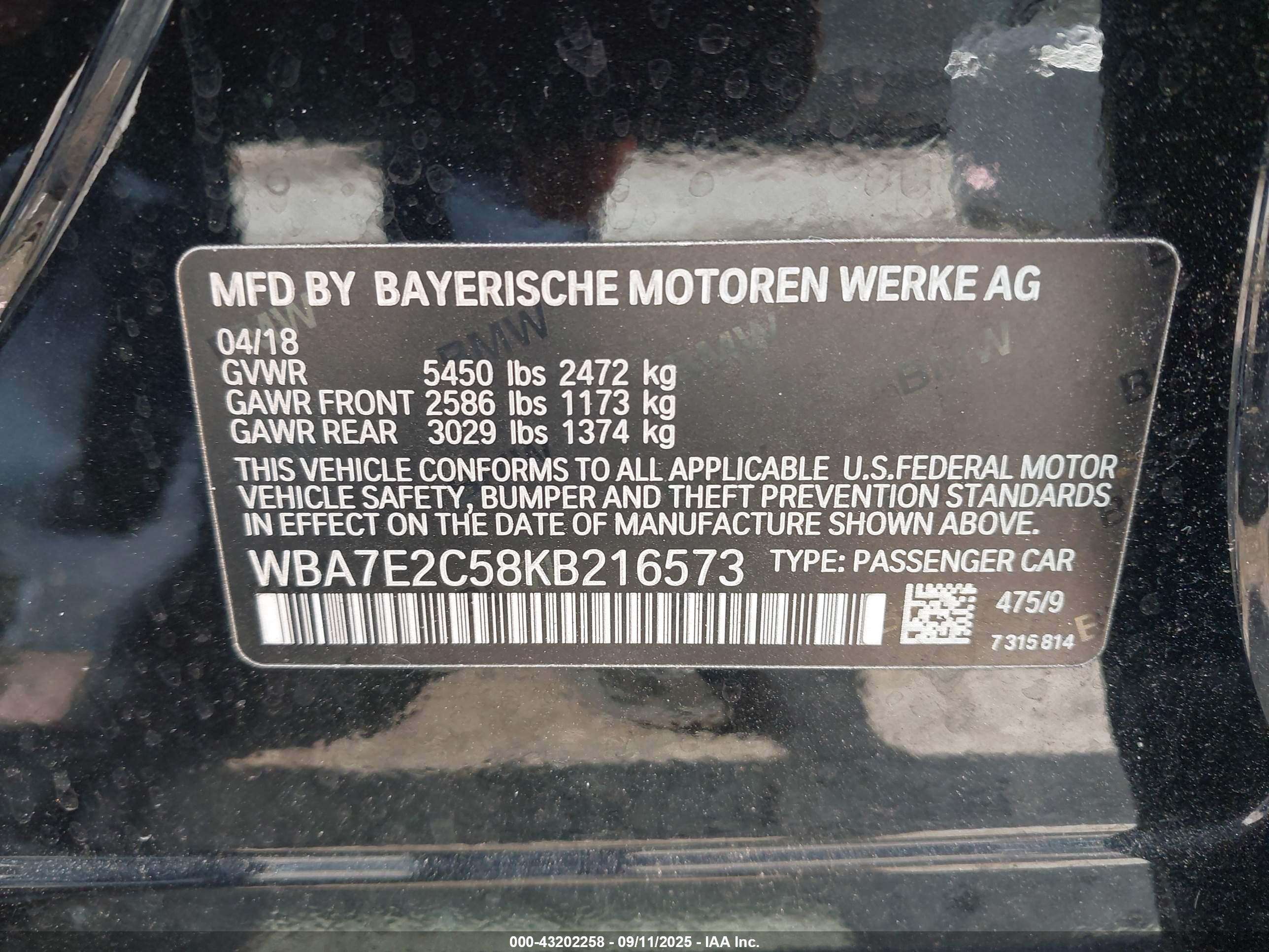BMW 740I image 9