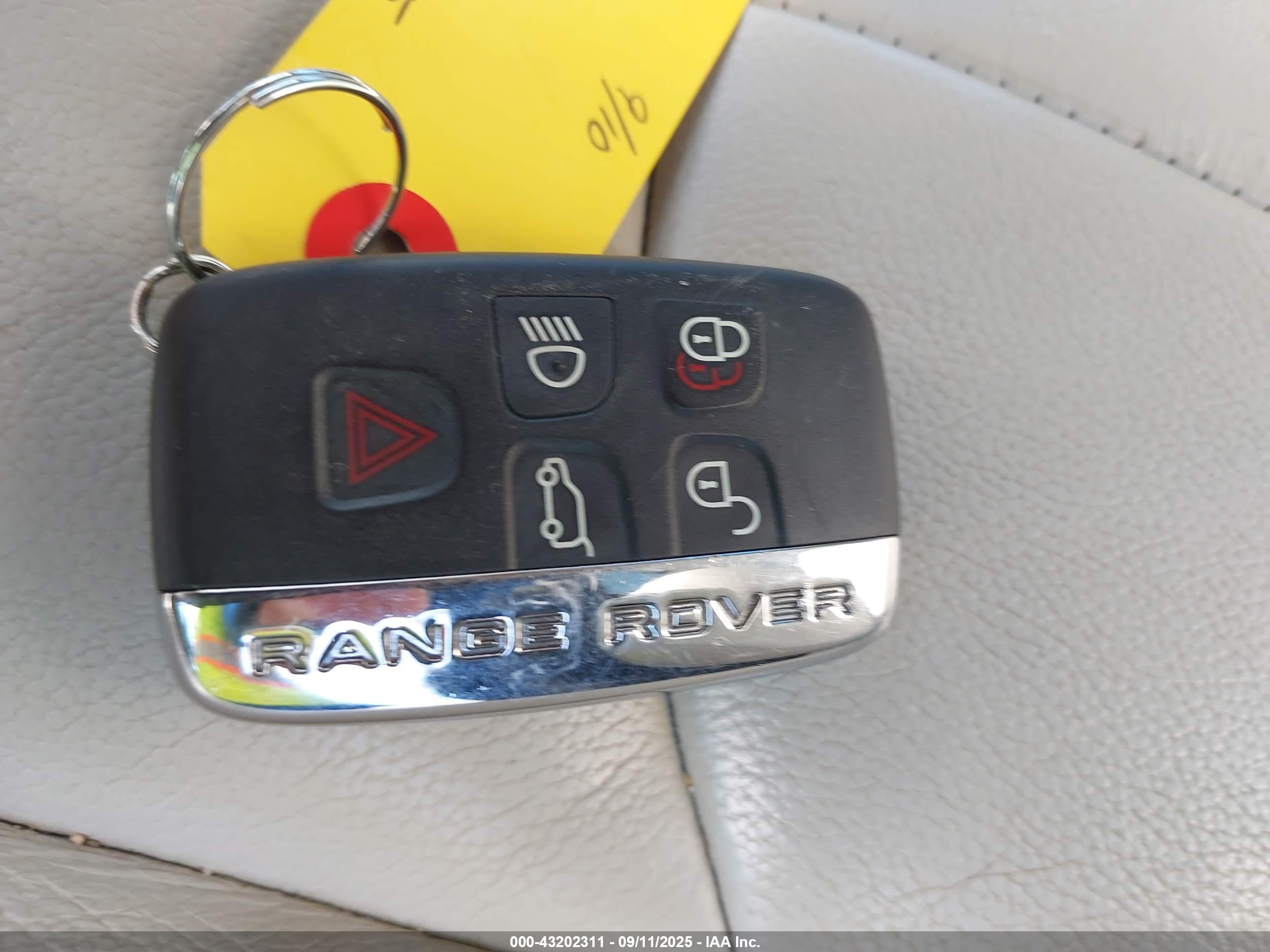 LAND ROVER image 11