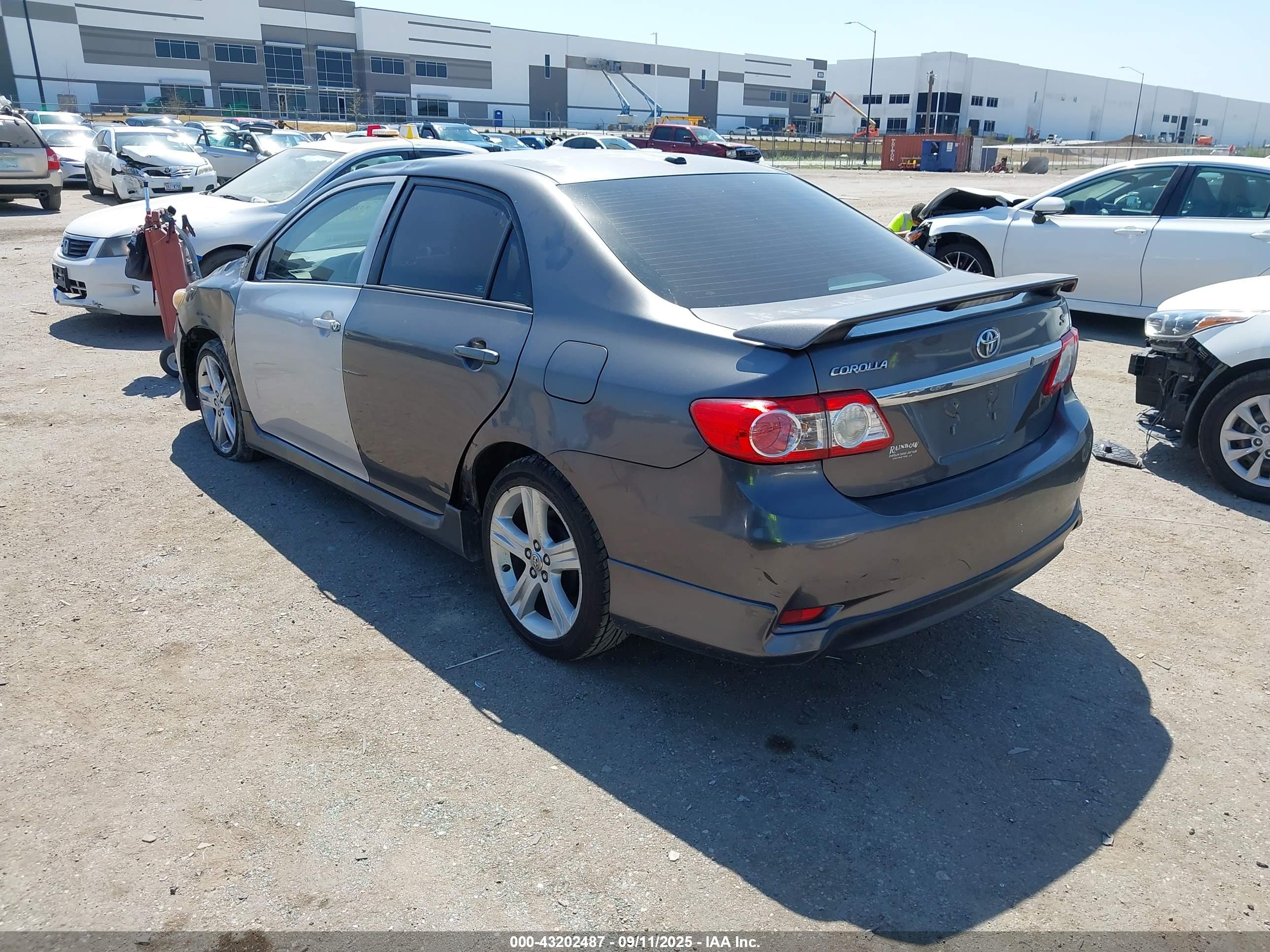 TOYOTA COROLLA image 3