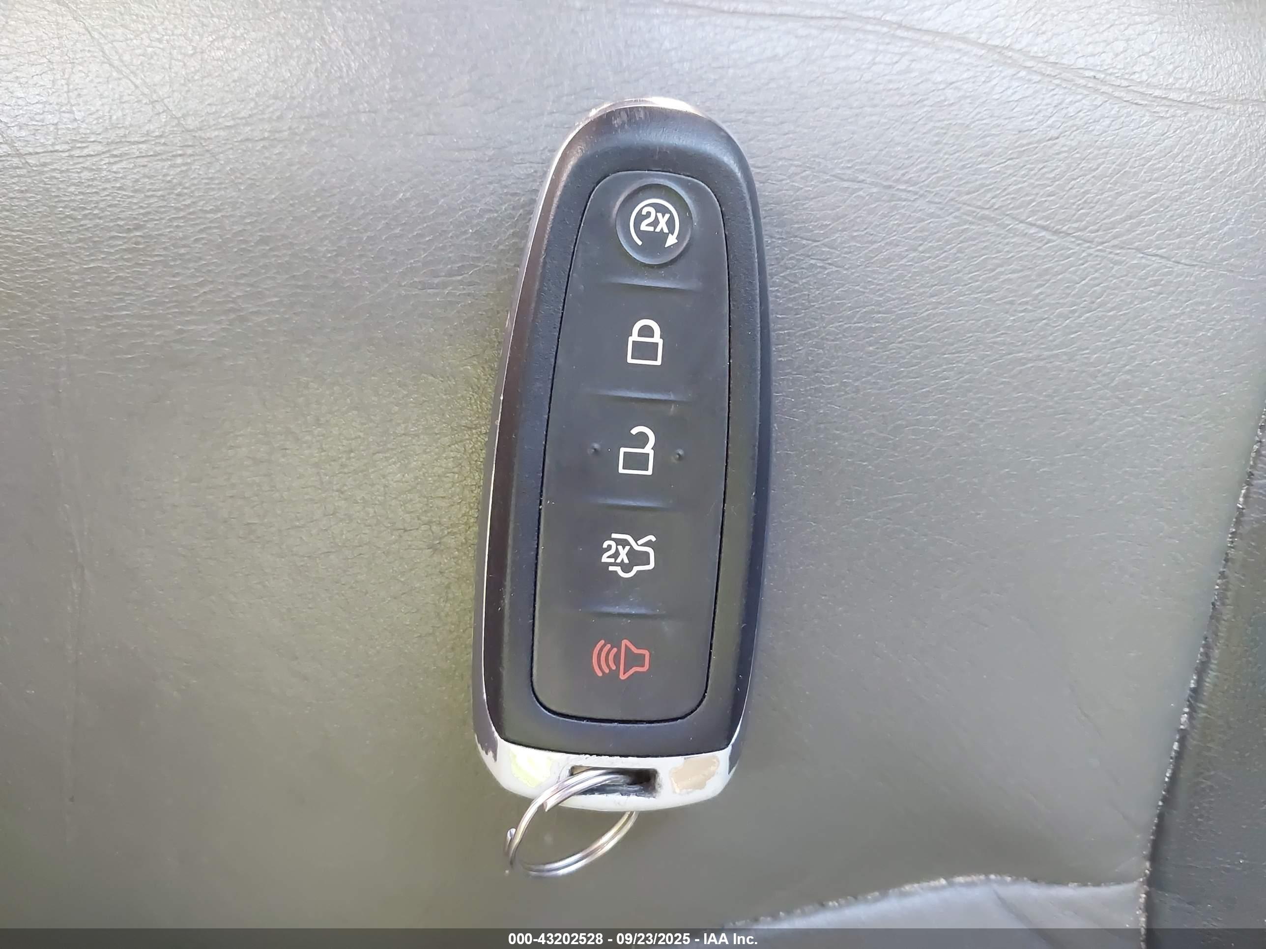 FORD EDGE image 11