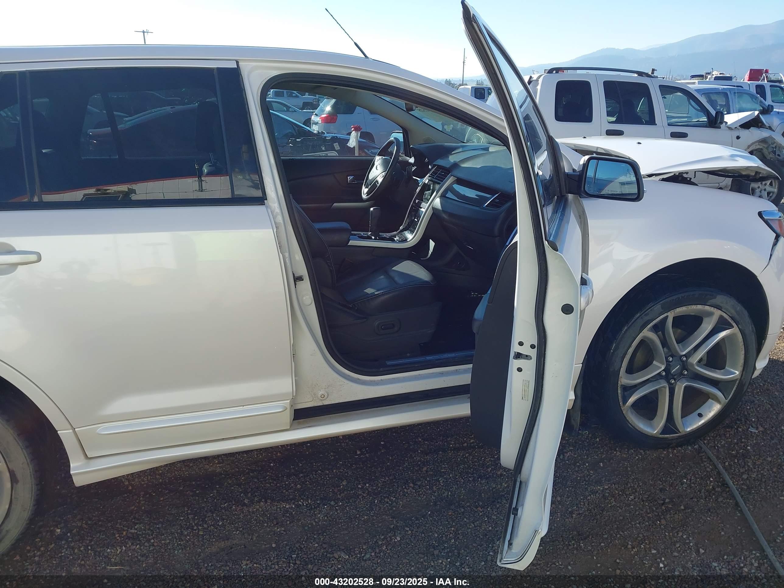 FORD EDGE image 5