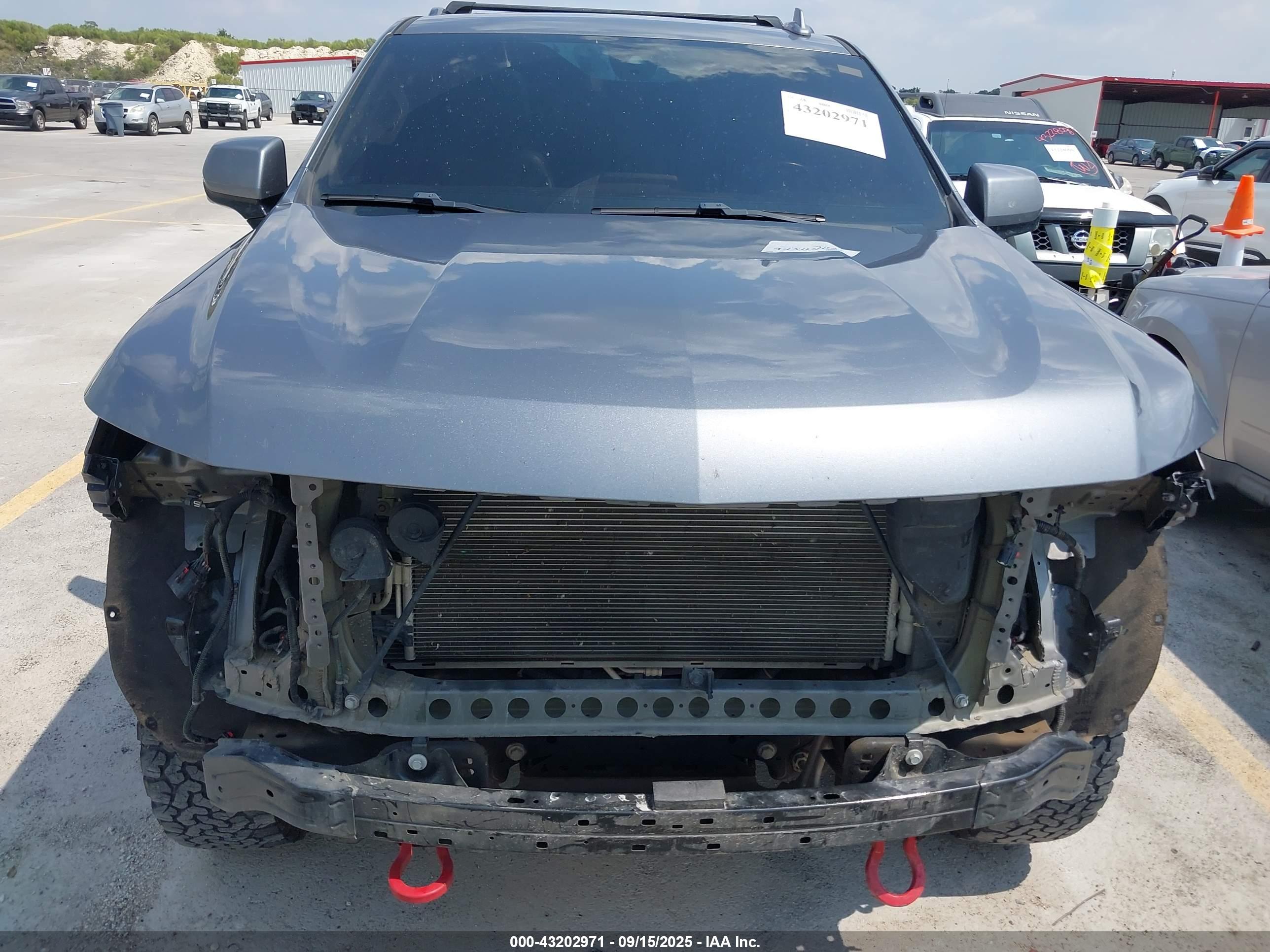 CHEVROLET TAHOE image 6