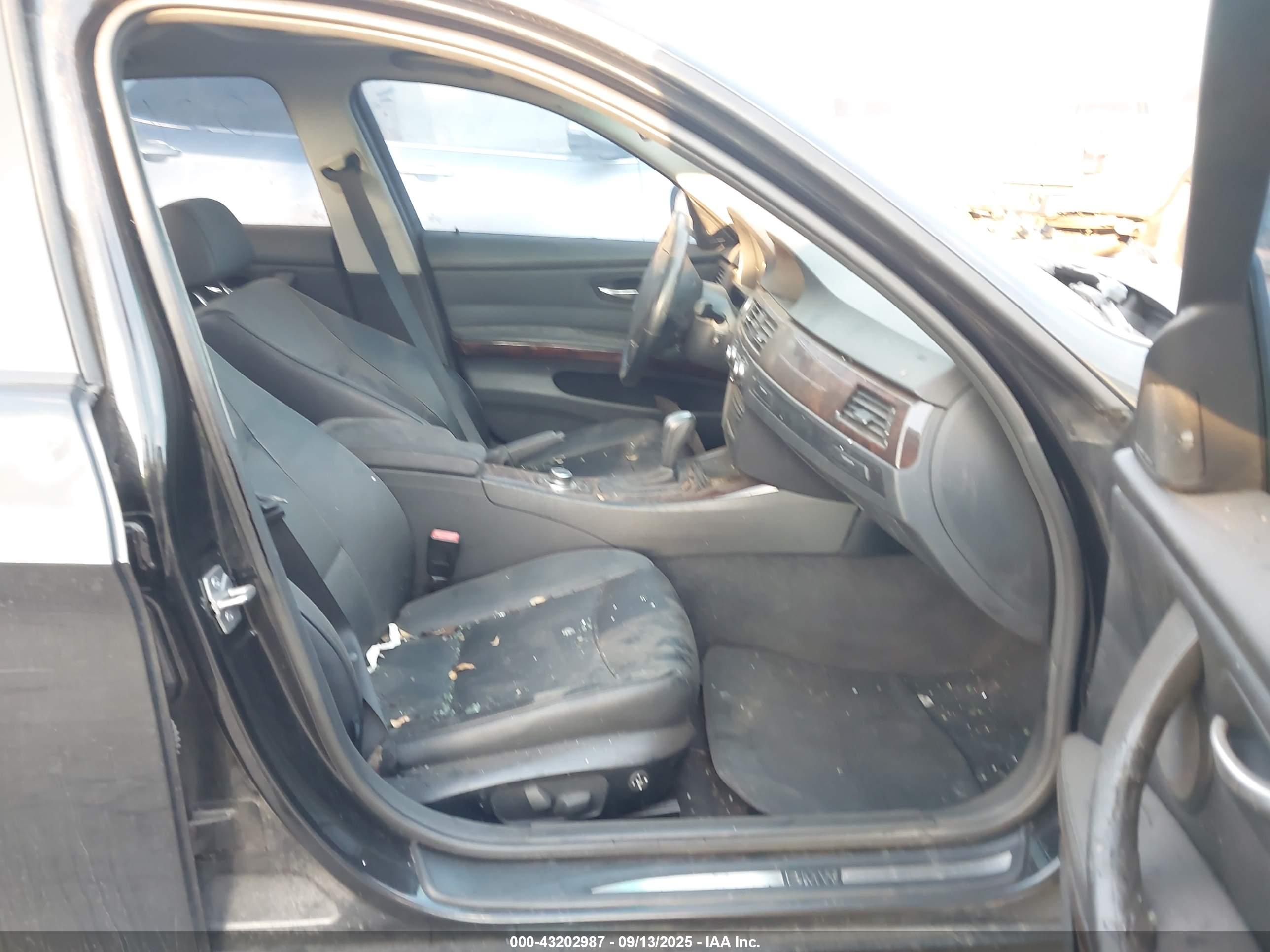 BMW 328I image 5