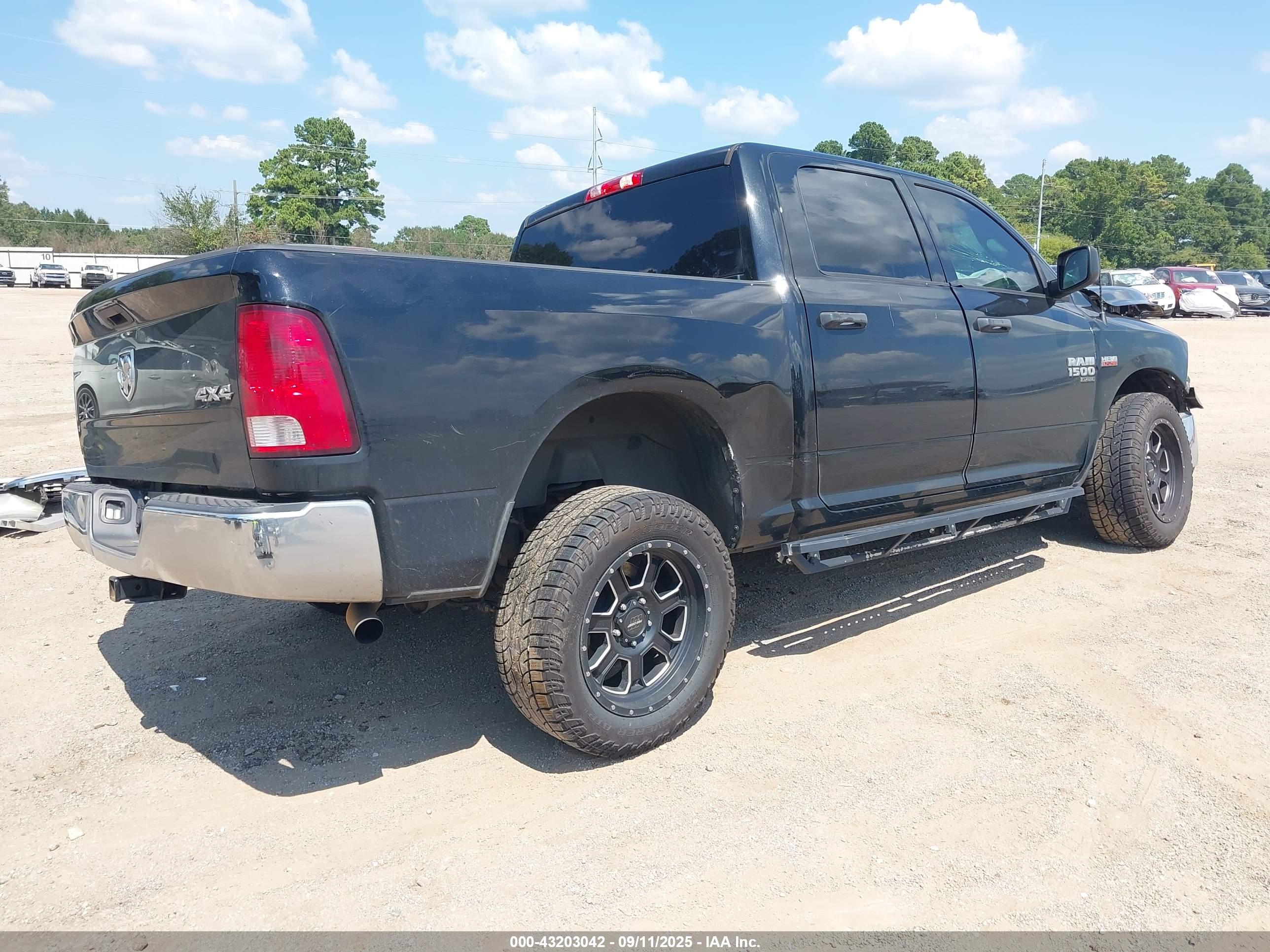 RAM 1500 image 4