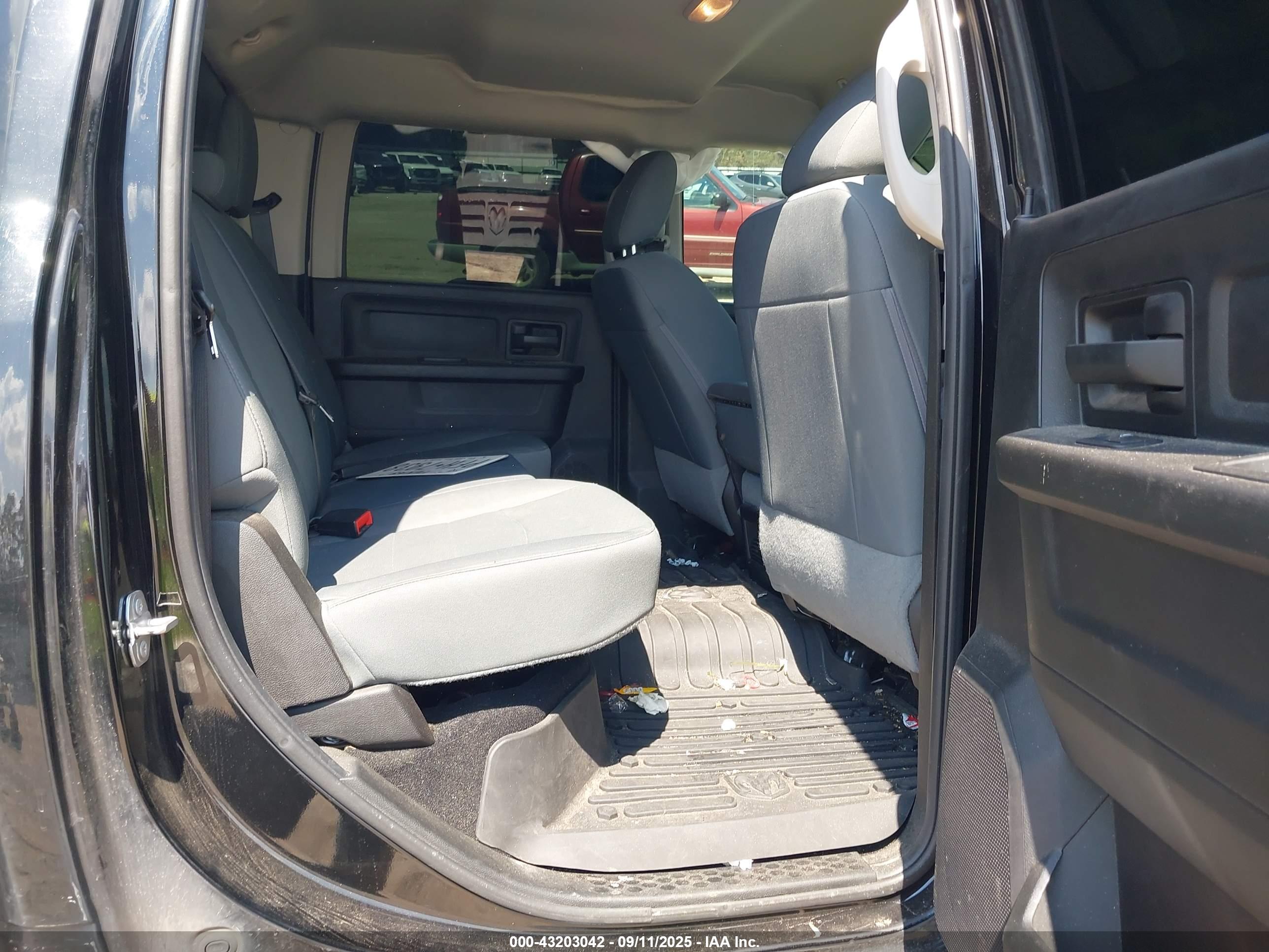 RAM 1500 image 8