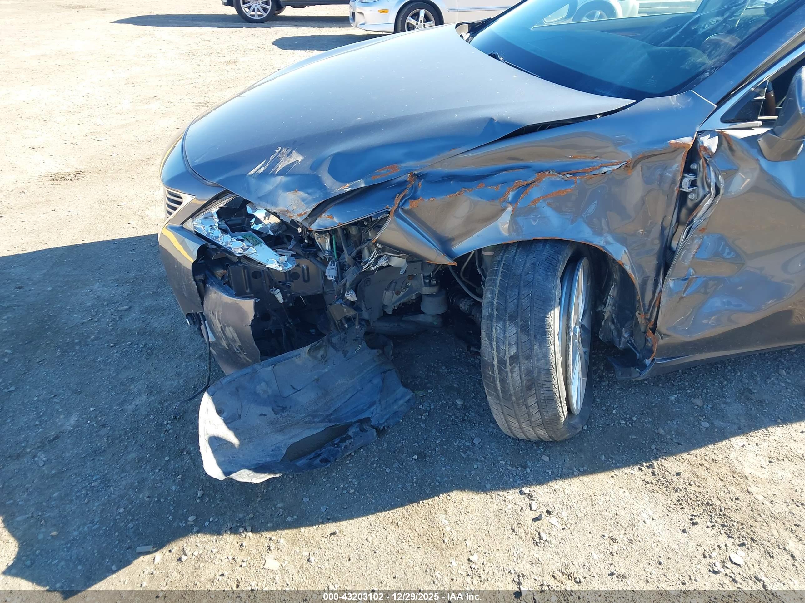 LEXUS ES image 6
