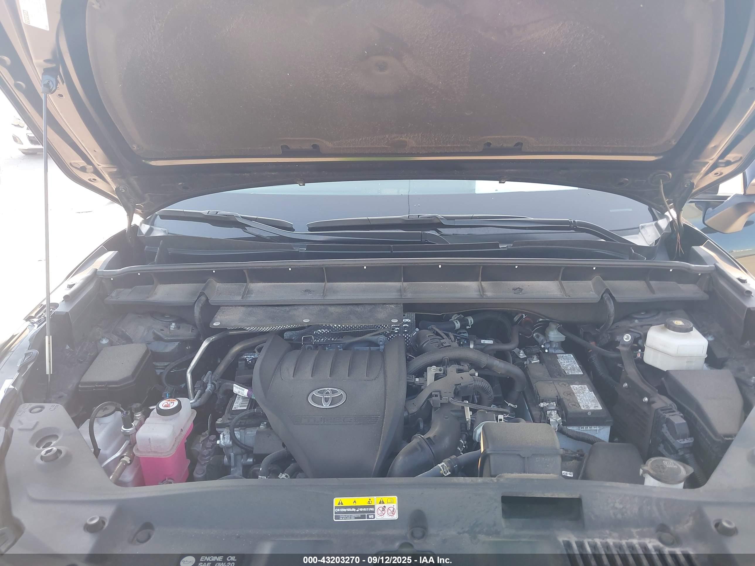TOYOTA HIGHLANDER image 10