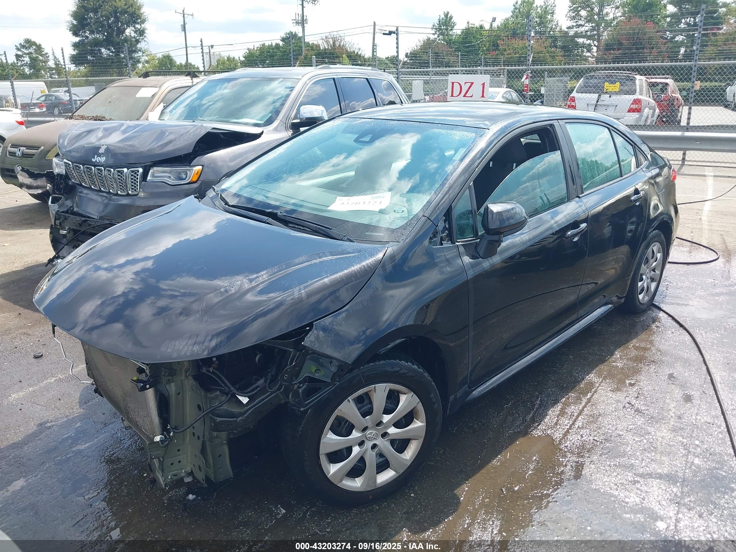 TOYOTA COROLLA image 2