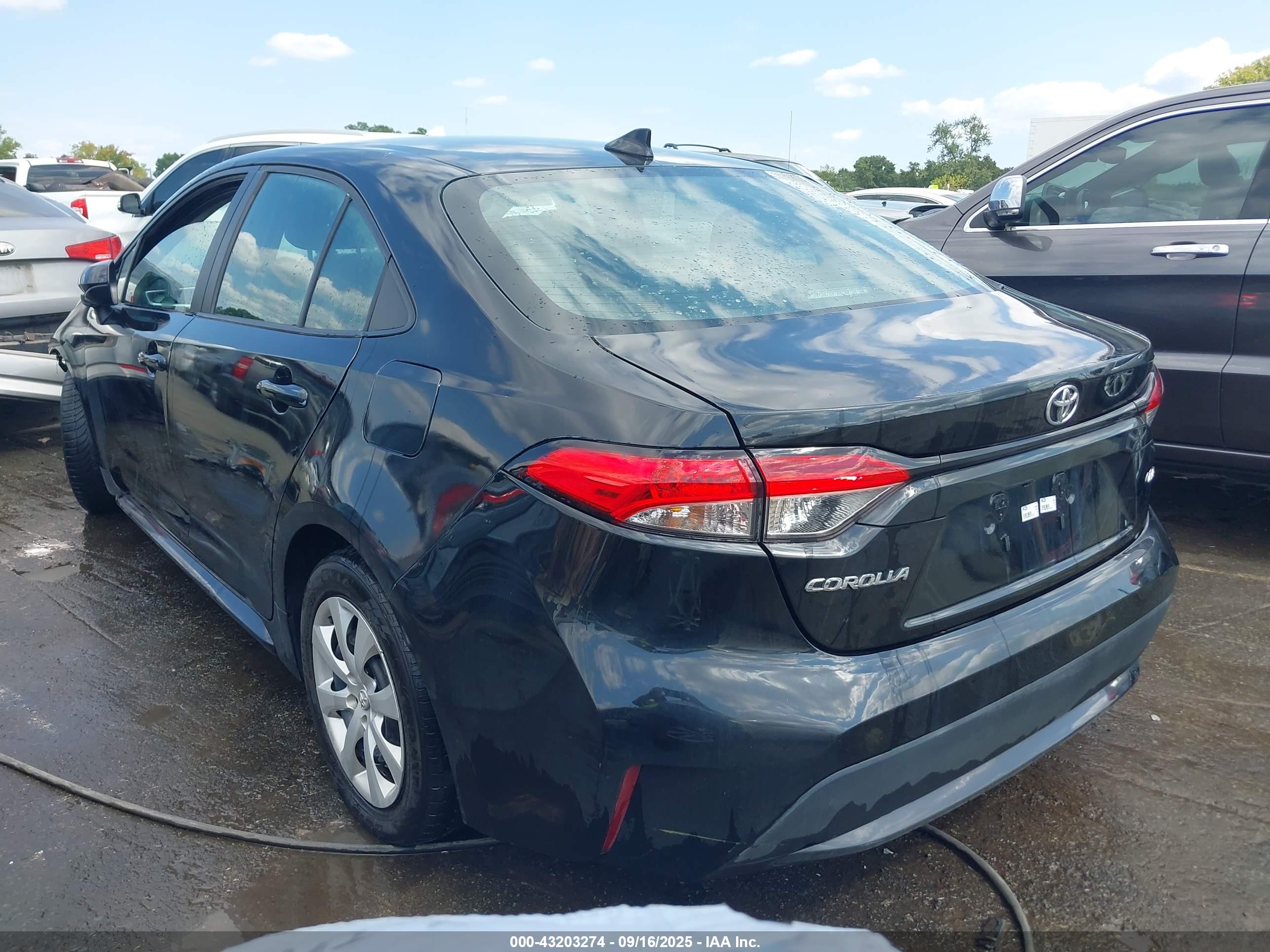 TOYOTA COROLLA image 3