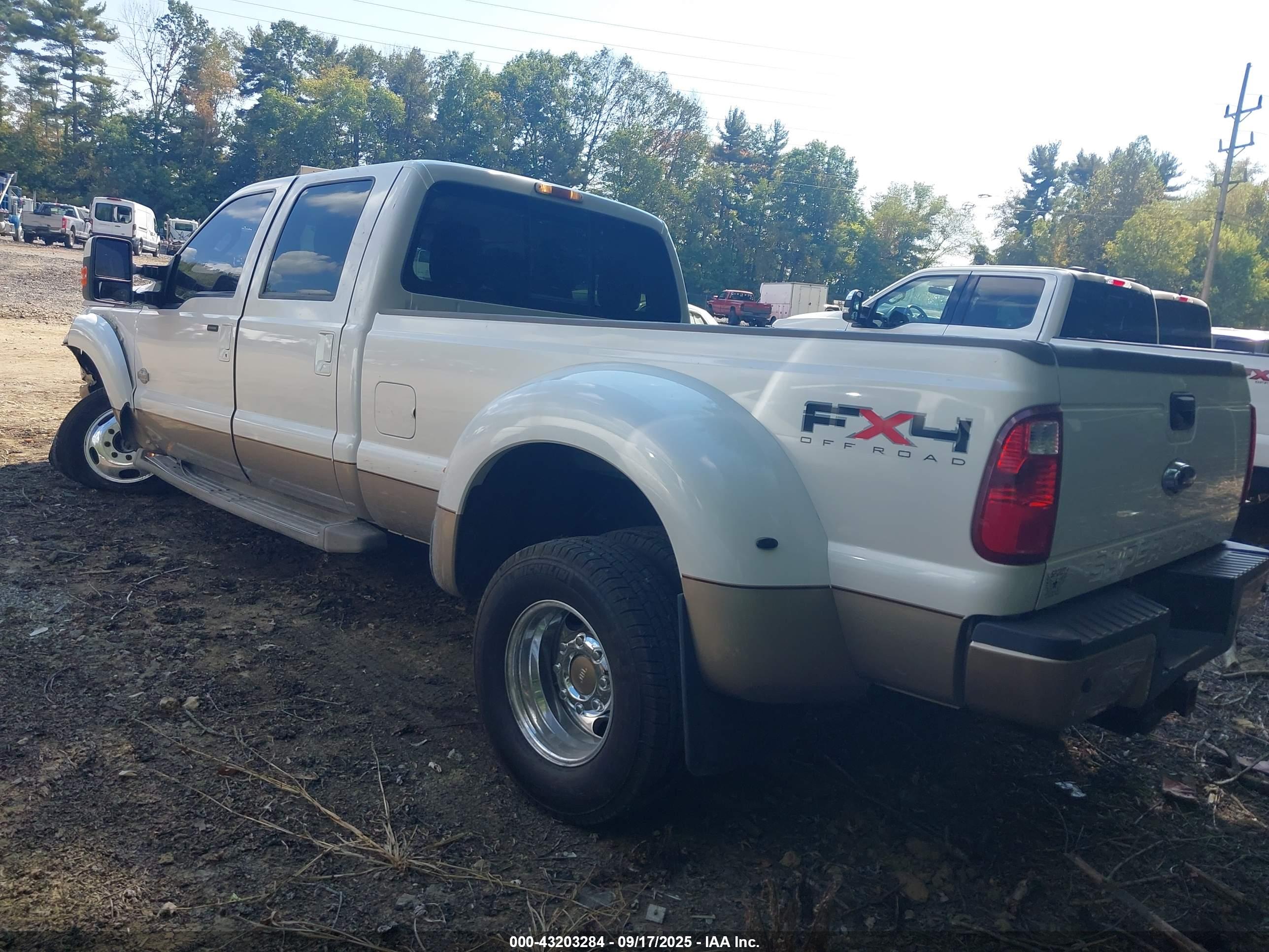 FORD F-450 image 3