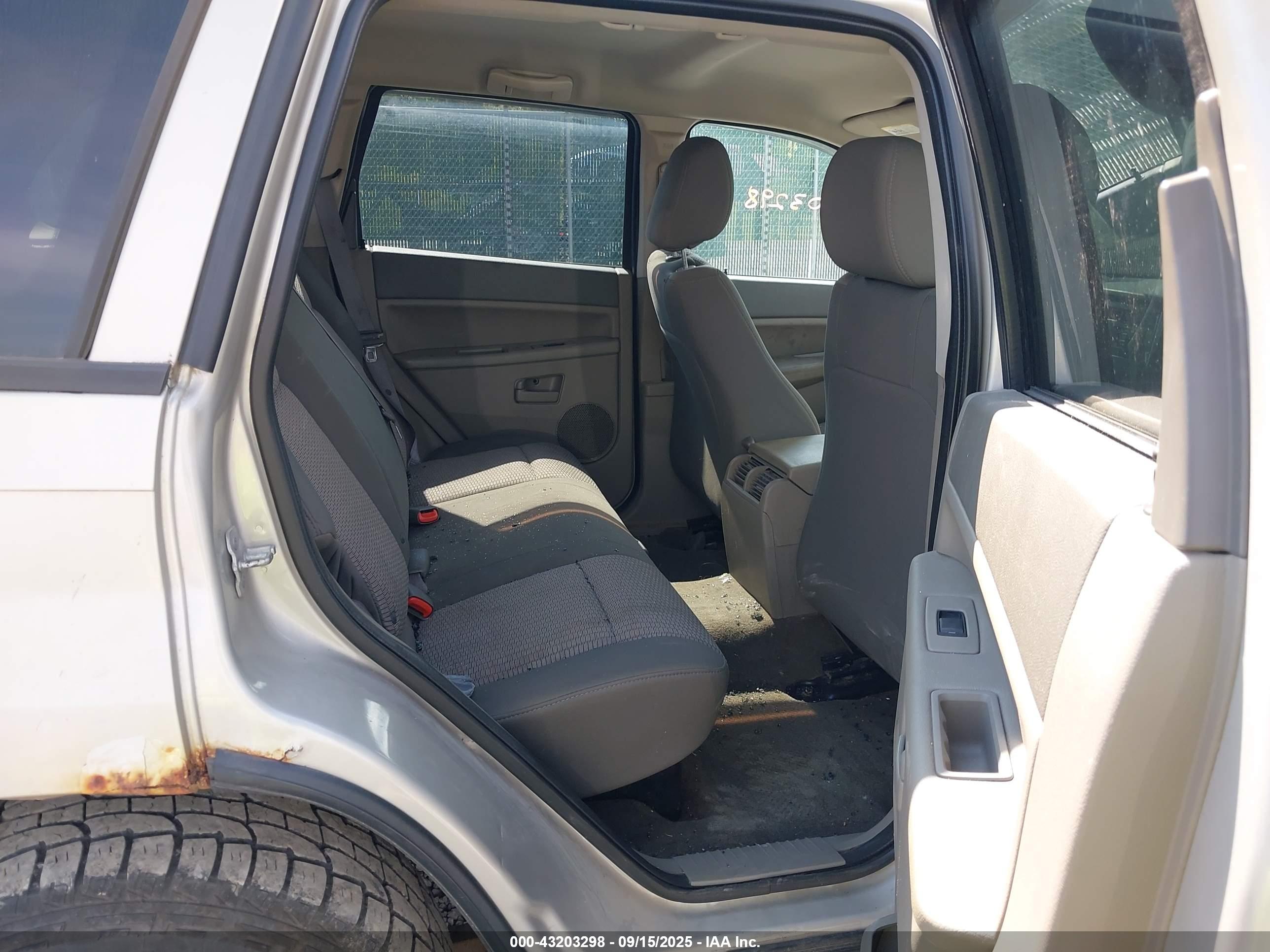 JEEP GRAND image 8