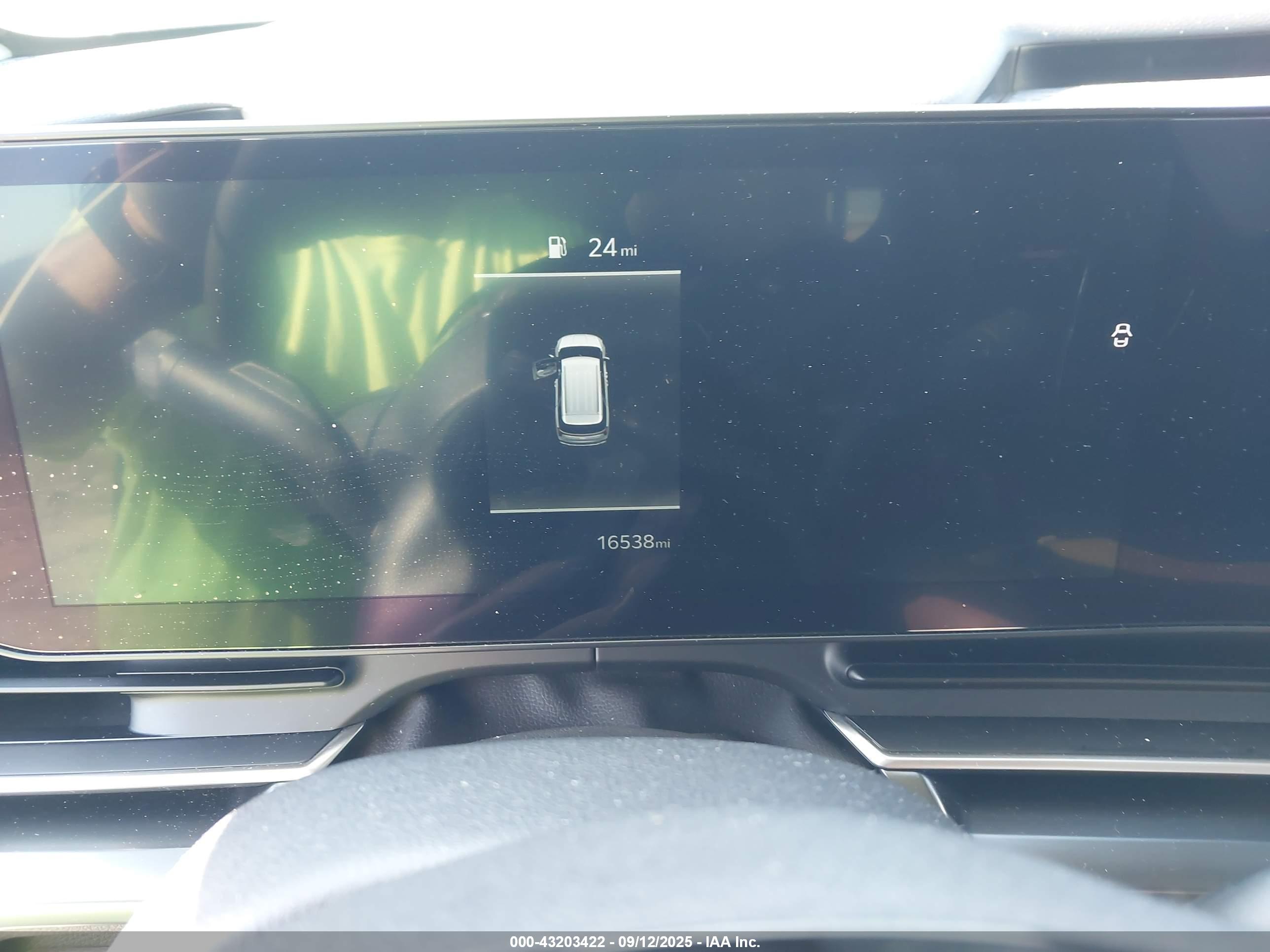 KIA CARNIVAL image 7