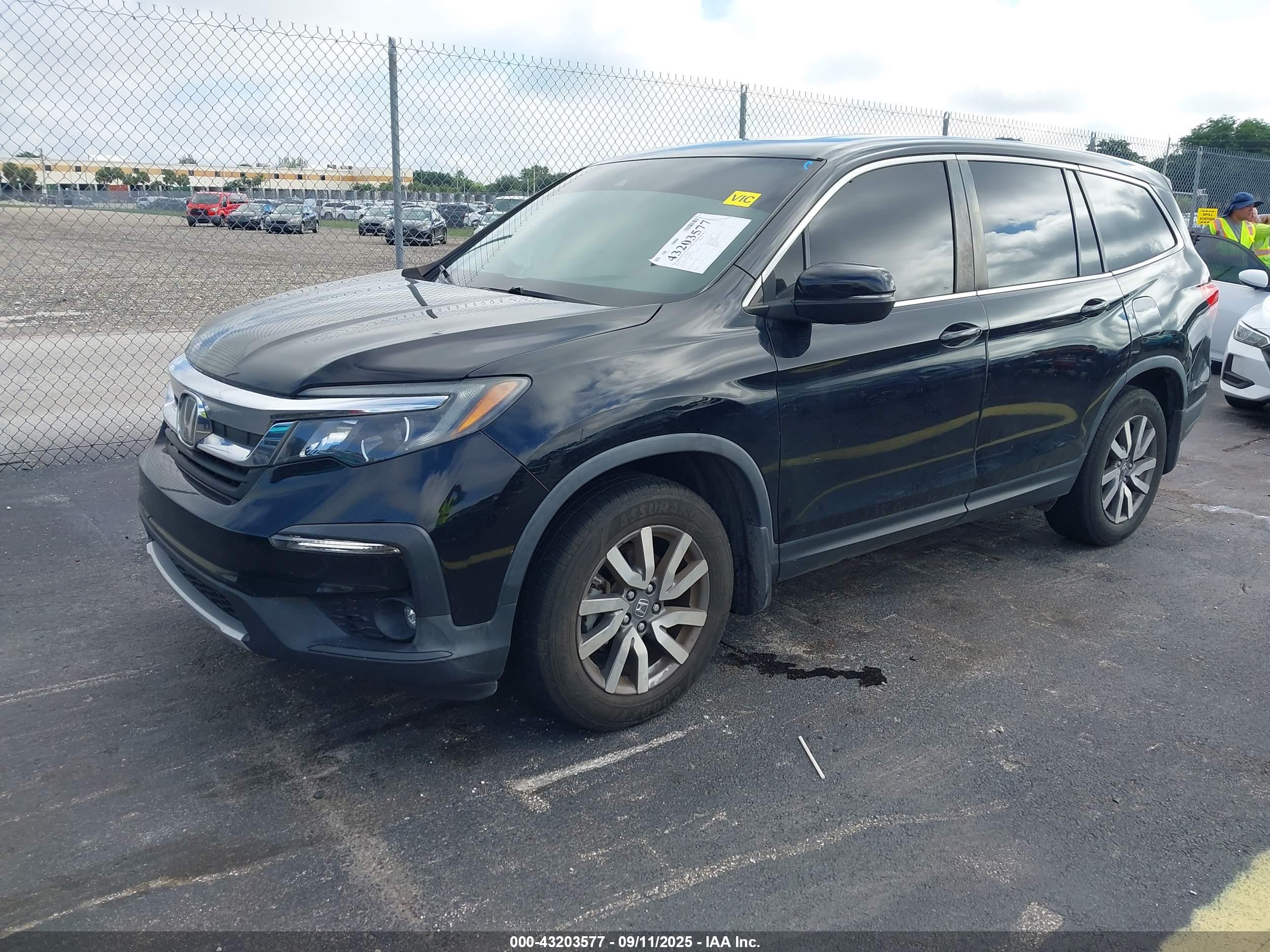 HONDA PILOT image 2