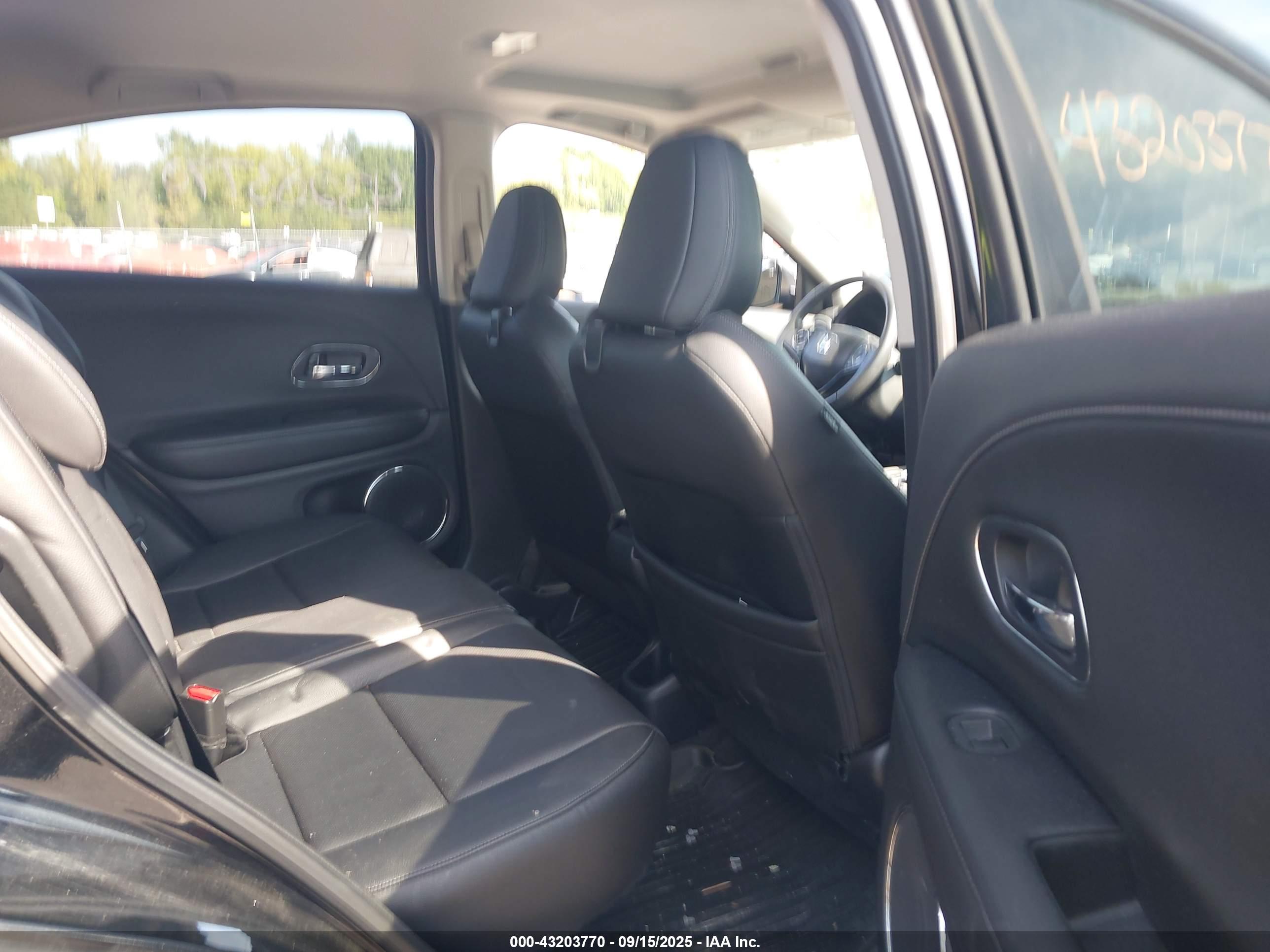 HONDA HR-V image 8
