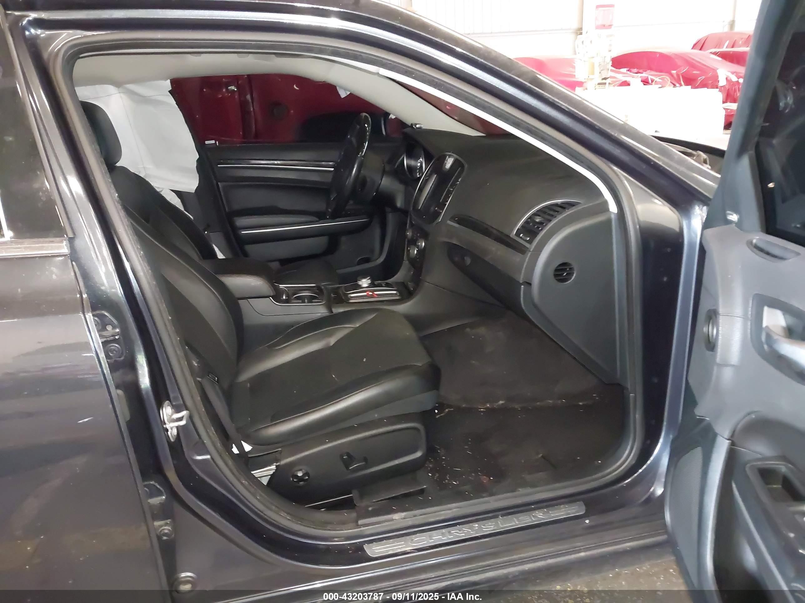 CHRYSLER 300C image 5