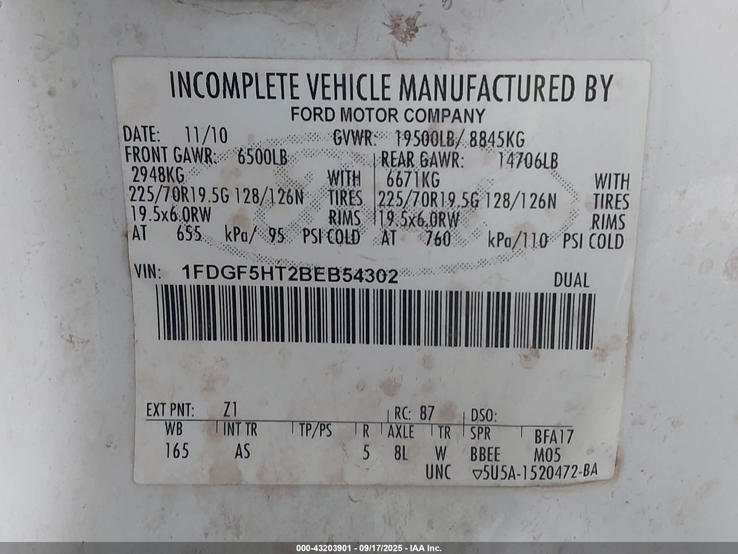 FORD F-550 image 9