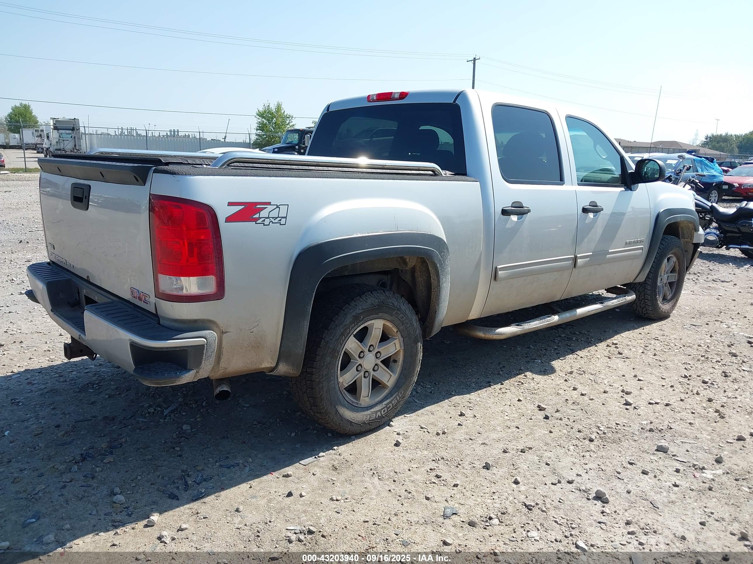 GMC SIERRA image 4