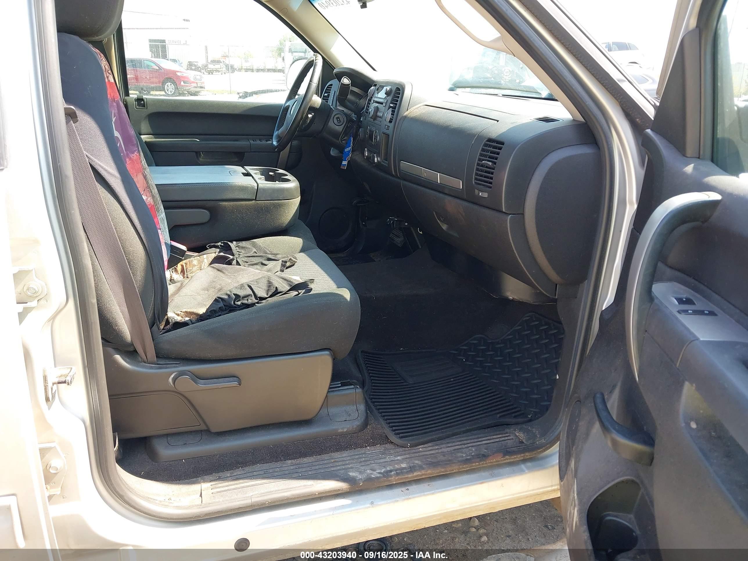 GMC SIERRA image 5