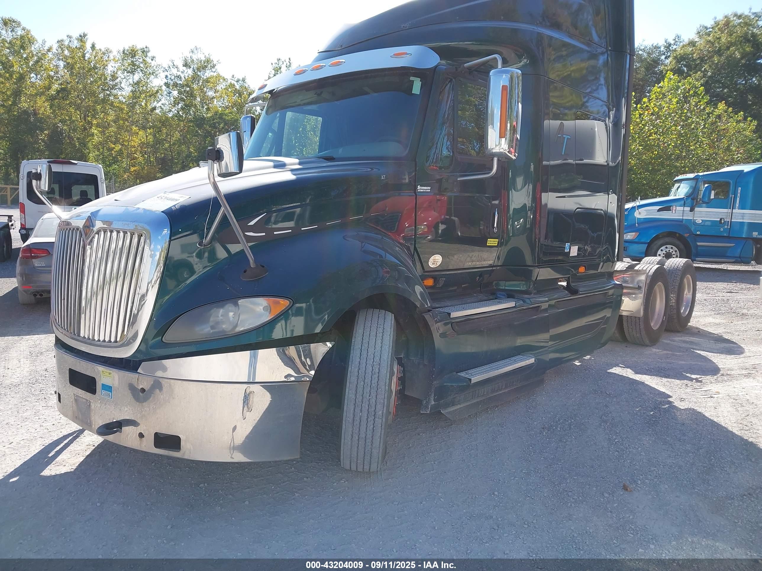 INTERNATIONAL PROSTAR+ image 2