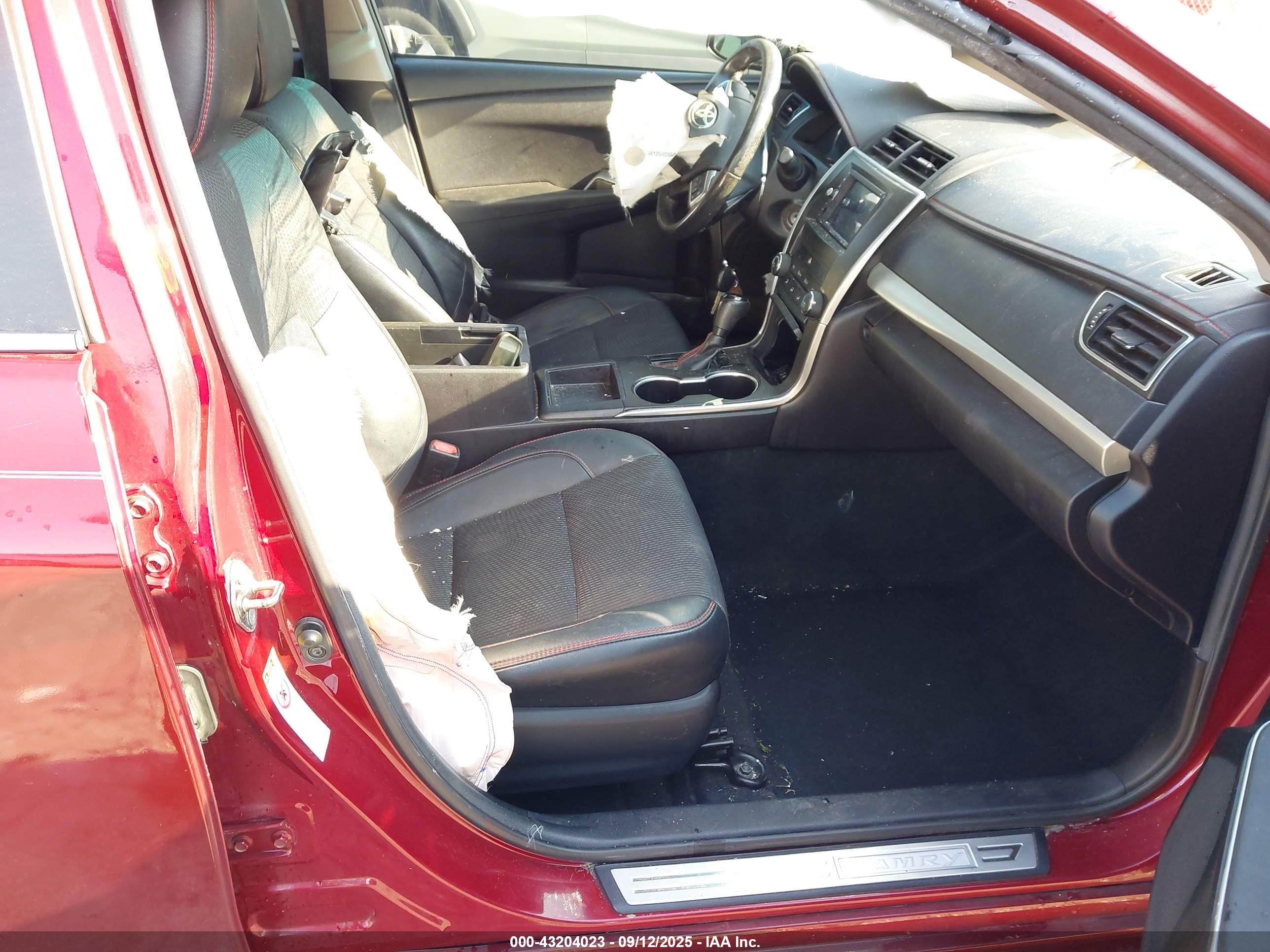 TOYOTA CAMRY image 5